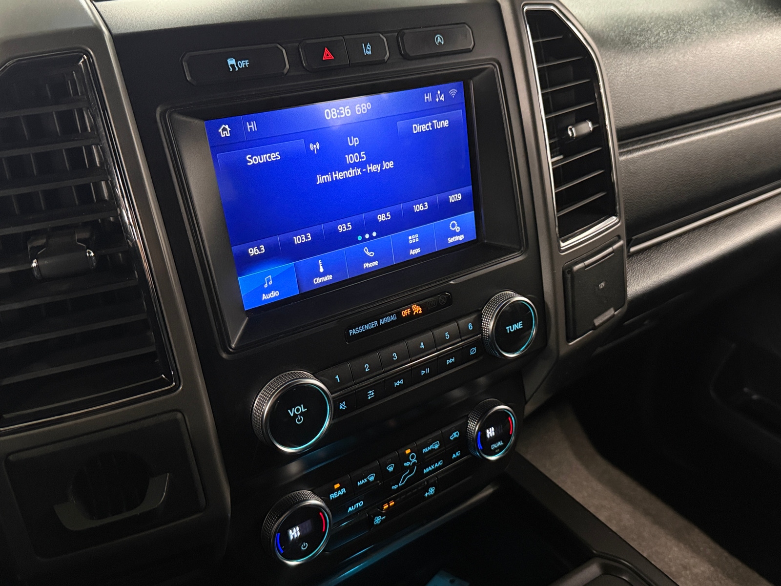 Thumbnail: 2020 Ford Expedition - 4