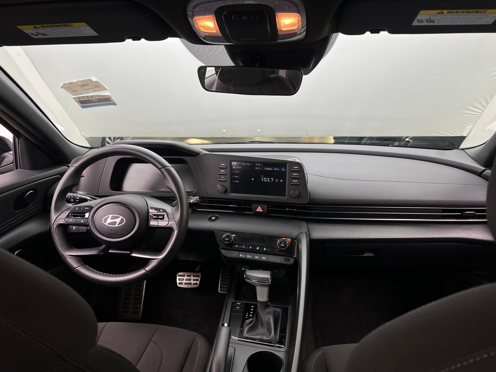 Thumbnail: 2025 Hyundai Elantra - 3