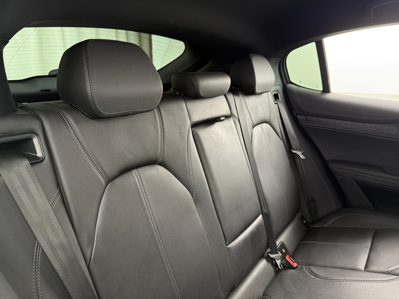 Thumbnail: 2022 Alfa Romeo Stelvio - 5