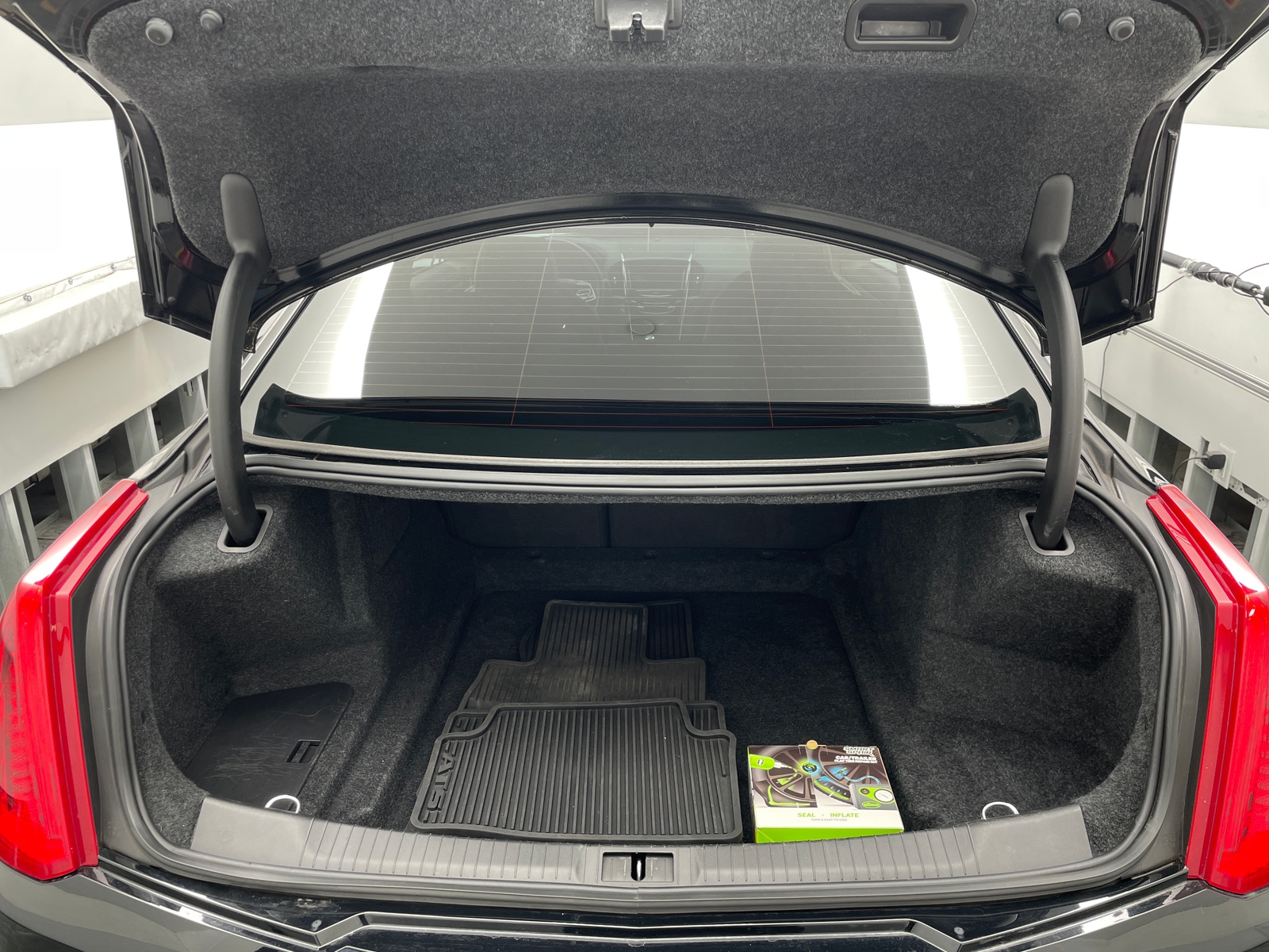 Thumbnail: 2017 Cadillac ATS-V - 4