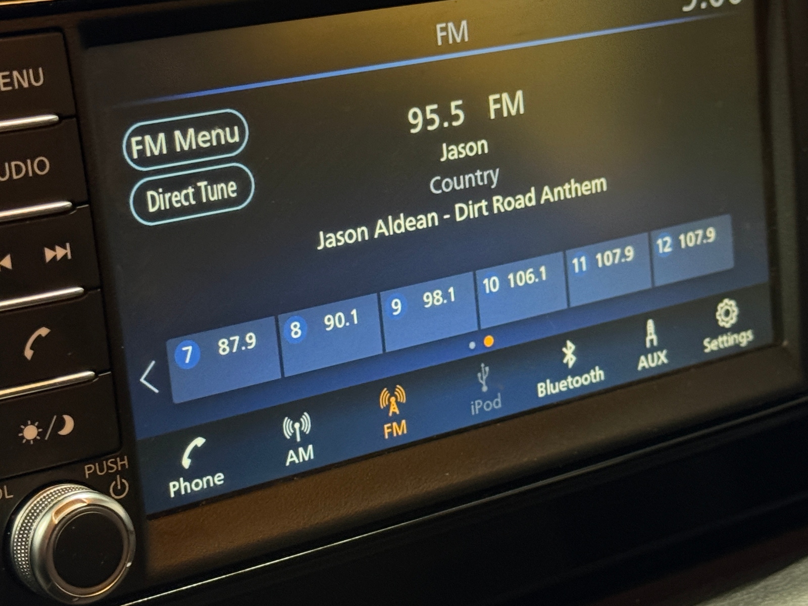 Thumbnail: 2025 Nissan Kicks - 4