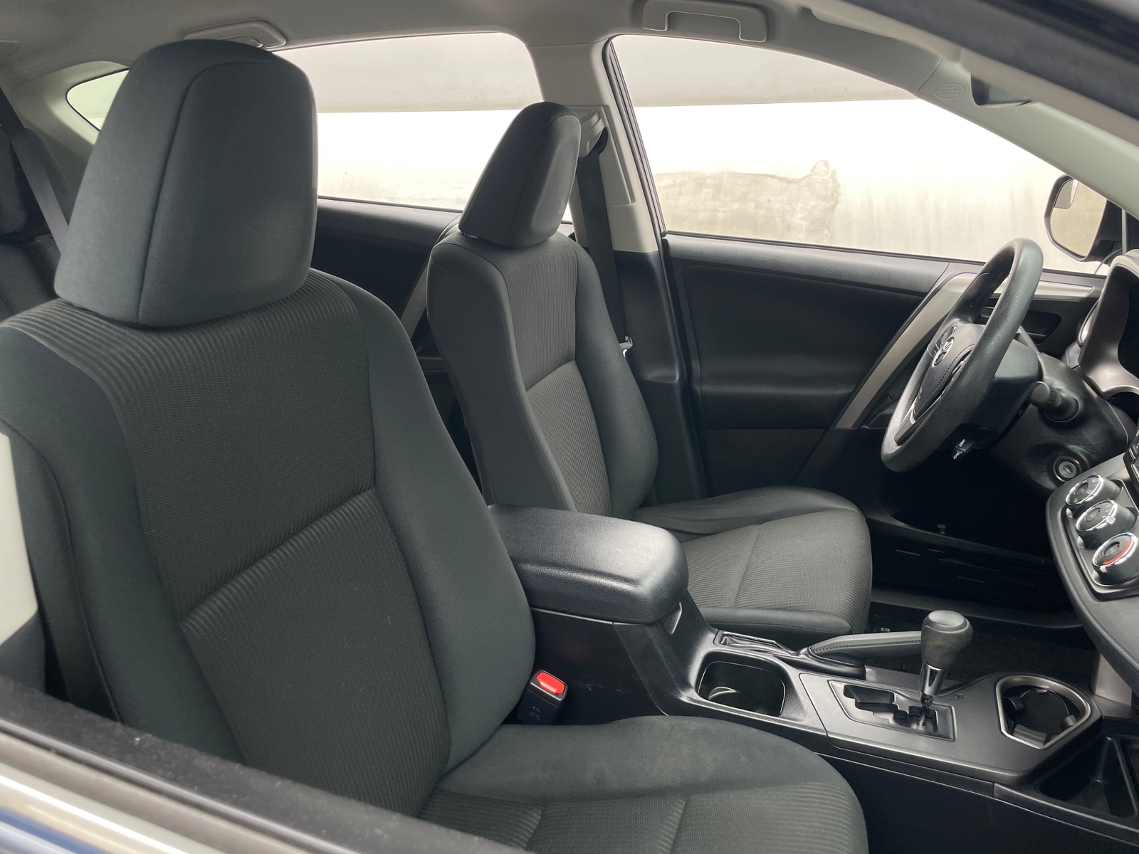 Thumbnail: 2018 Toyota RAV4 - 2