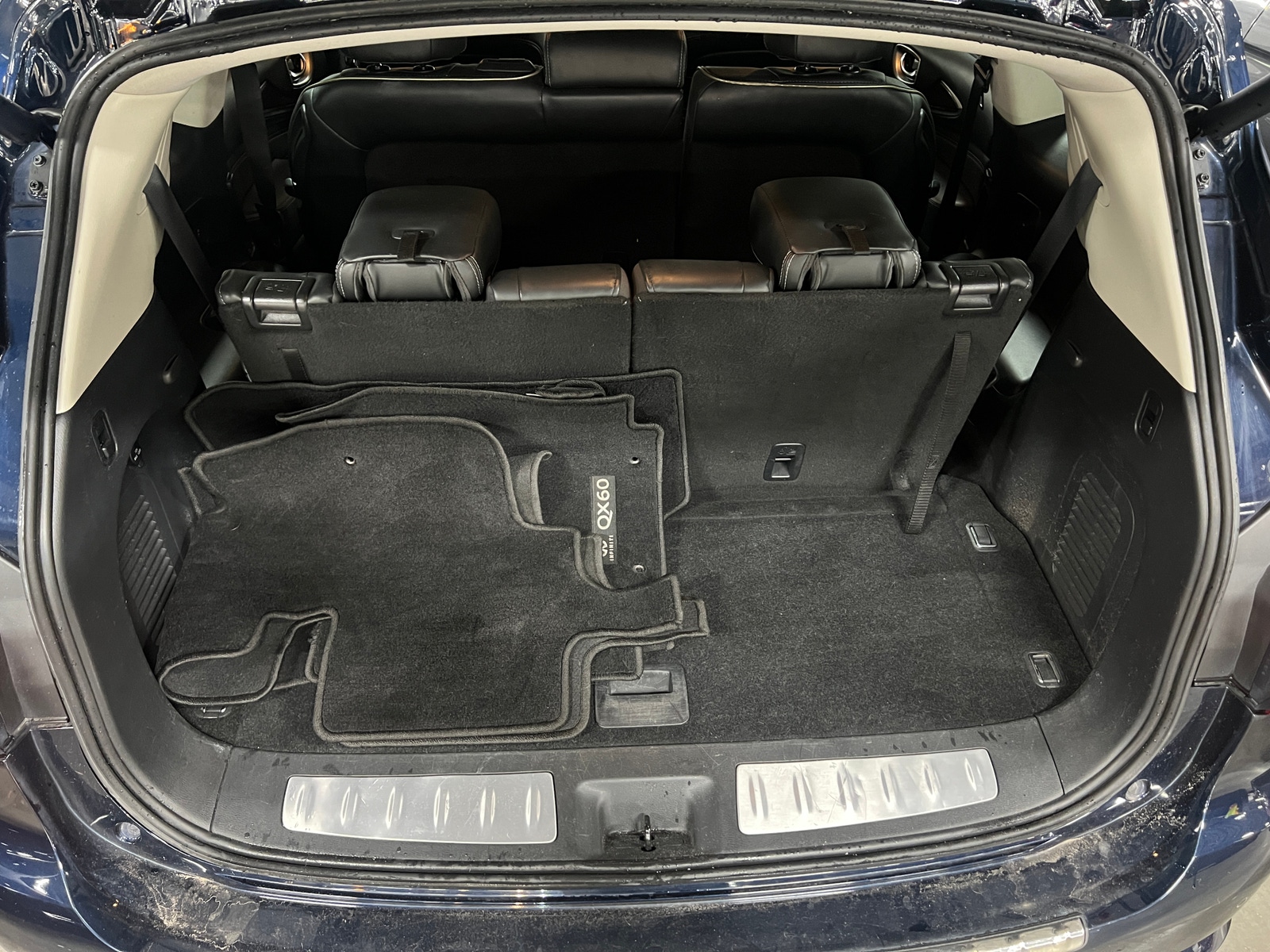 Thumbnail: 2020 INFINITI QX60 - 6