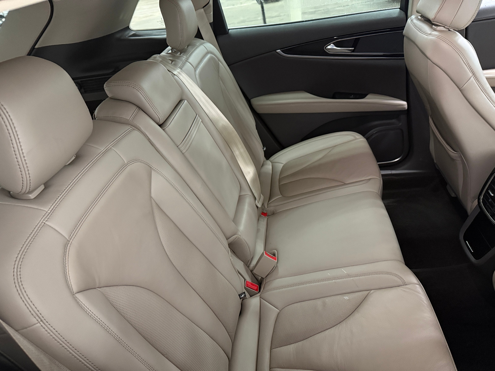 Thumbnail: 2021 Lincoln Nautilus - 5