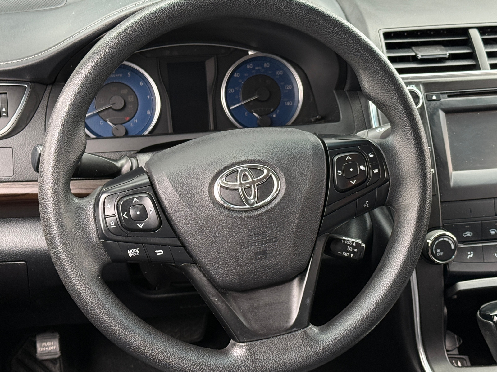 Thumbnail: 2016 Toyota Camry - 5