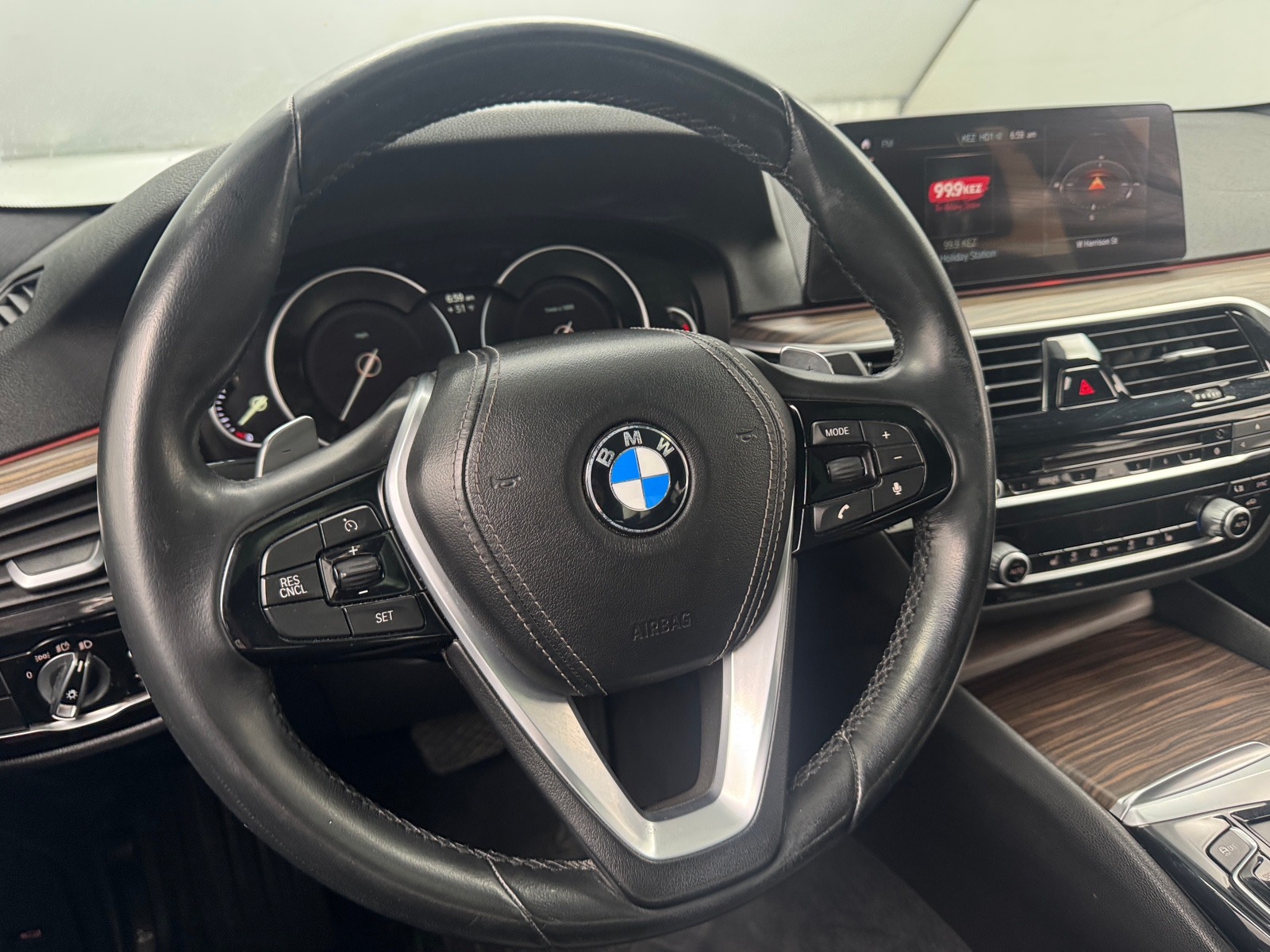 Thumbnail: 2017 BMW 5 Series - 4