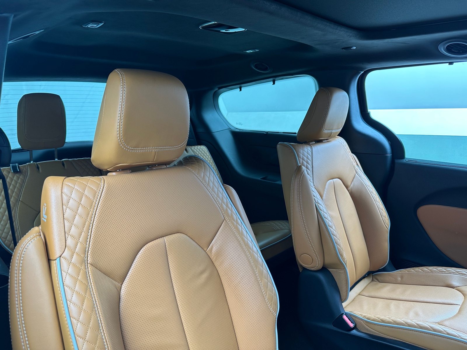 Thumbnail: 2023 Chrysler Pacifica - 5