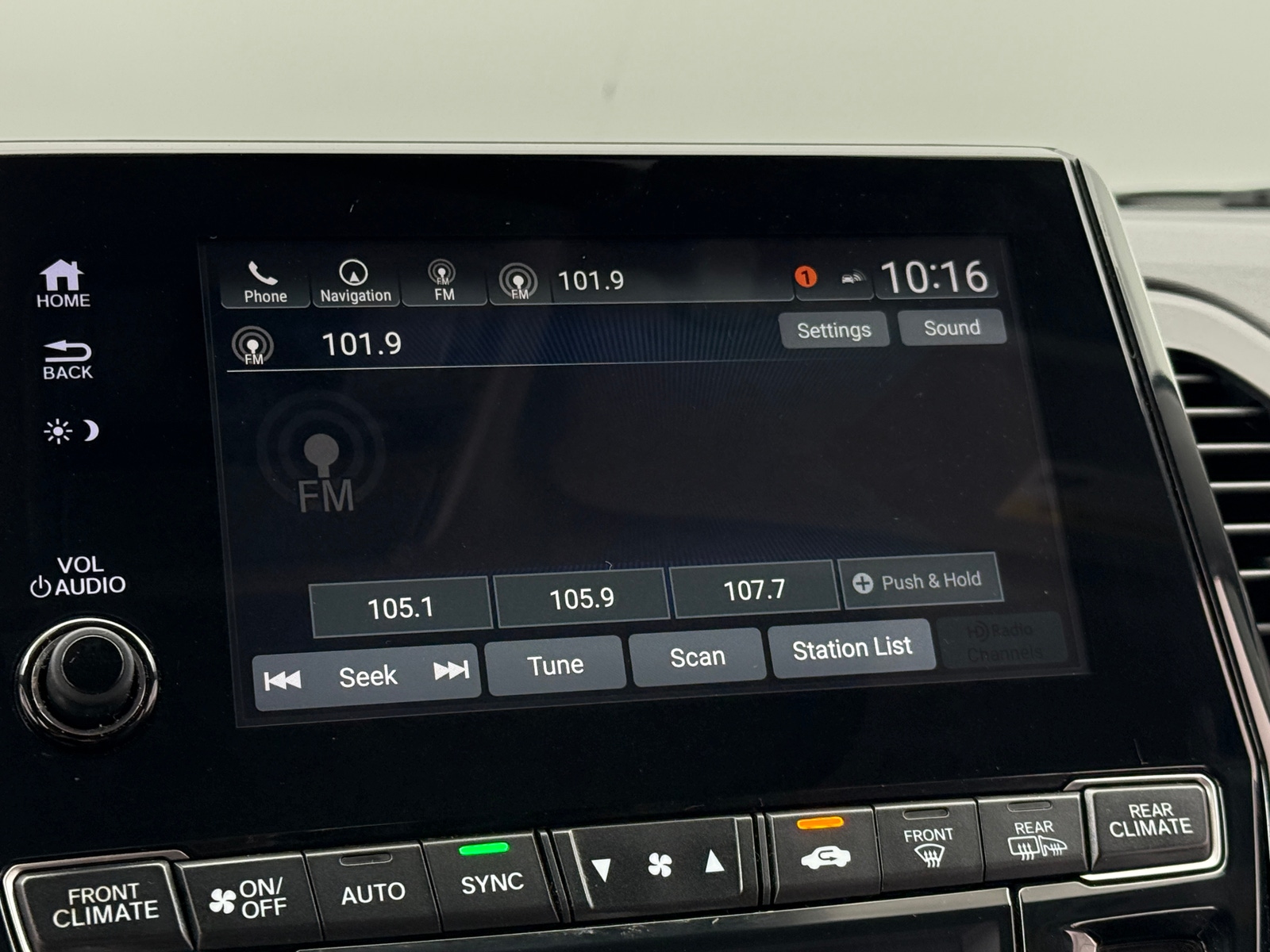 Thumbnail: 2019 Honda Odyssey - 3