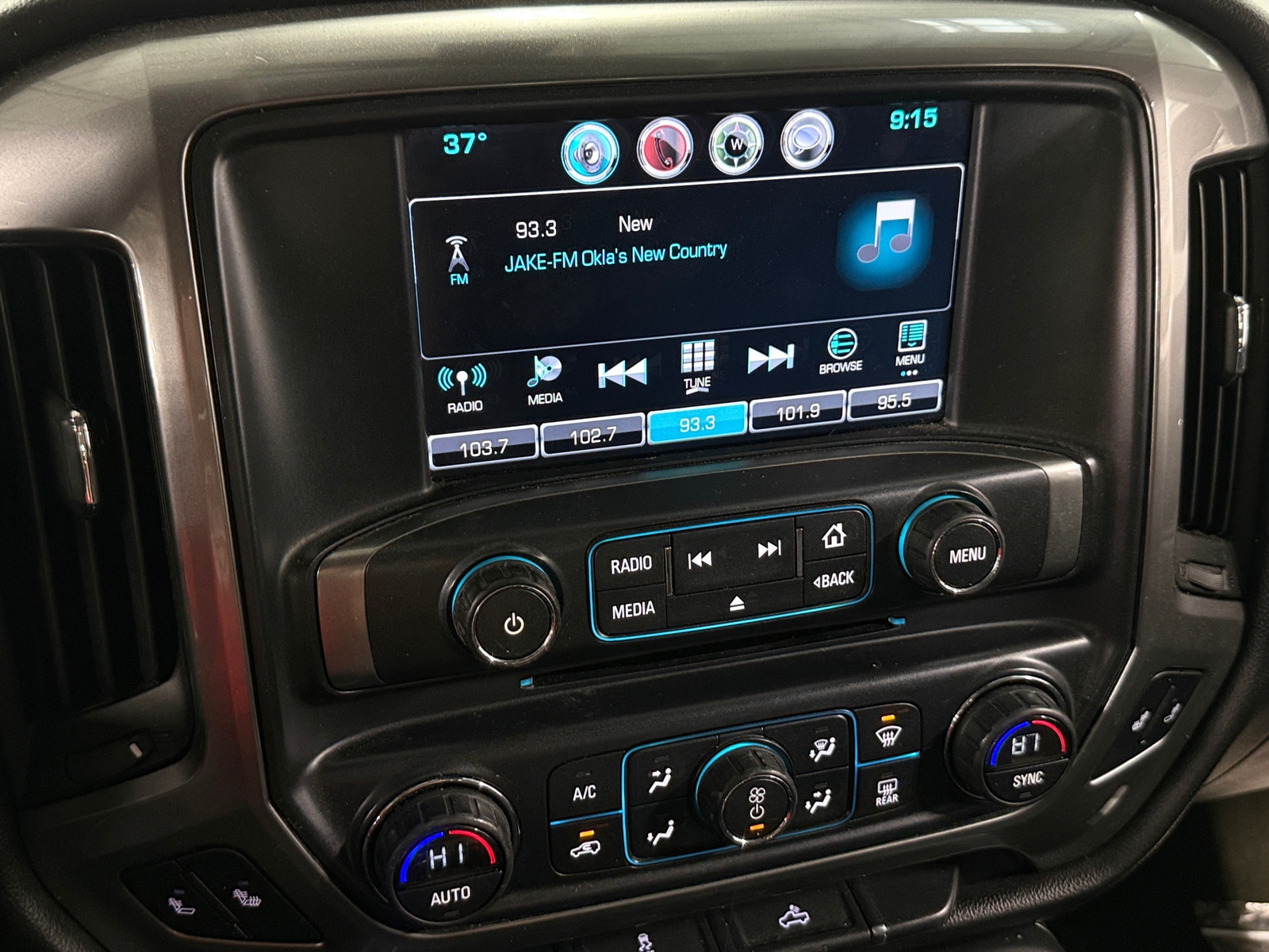 Thumbnail: 2016 Chevrolet Silverado 1500 - 4