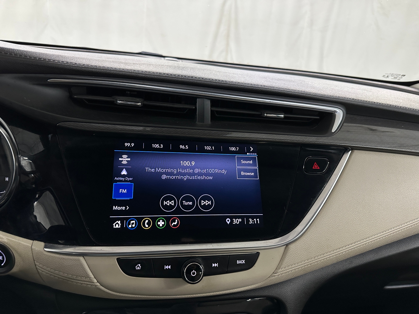 Thumbnail: 2020 Buick Encore GX - 3