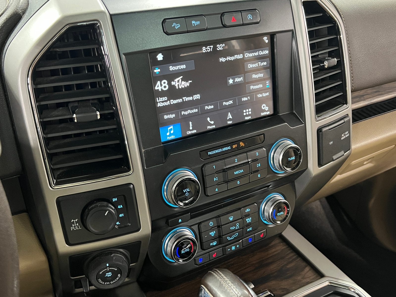 Thumbnail: 2018 Ford Econoline - 3