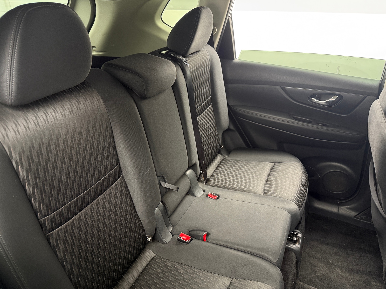 Thumbnail: 2017 Nissan Rogue - 6