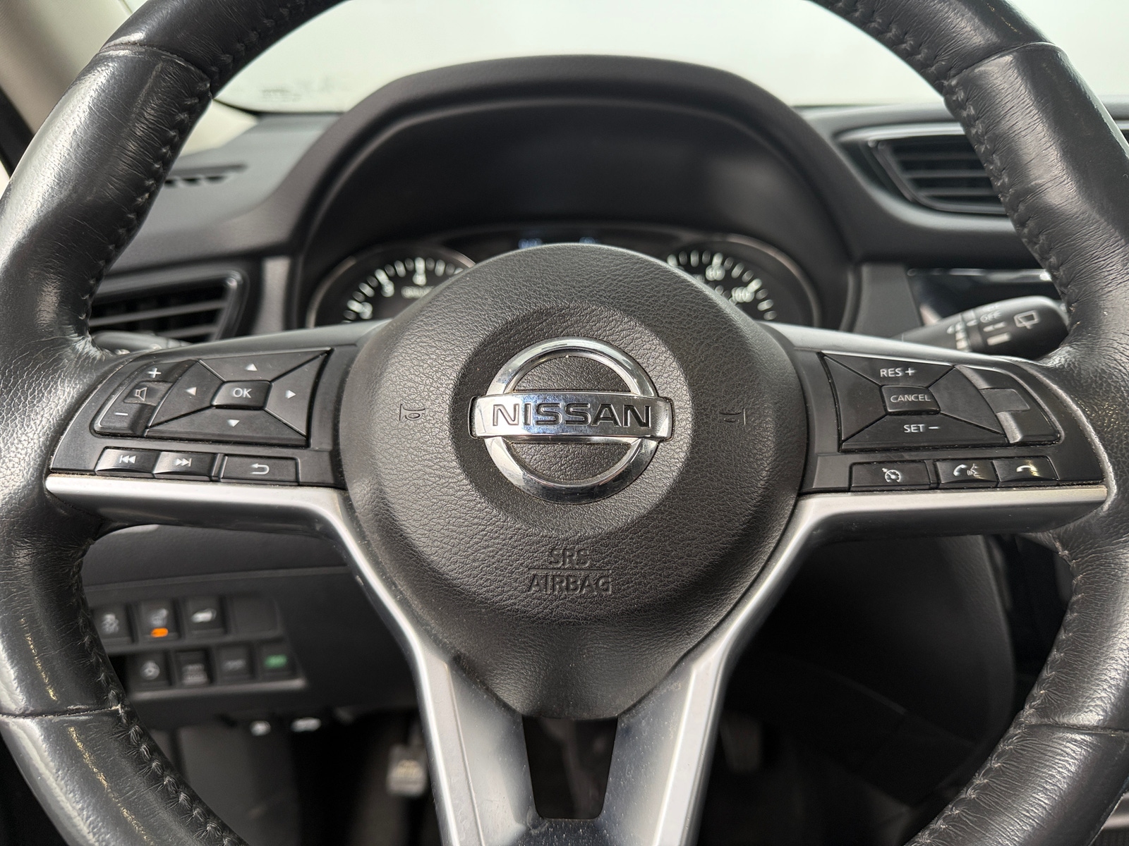 Thumbnail: 2017 Nissan Rogue - 5