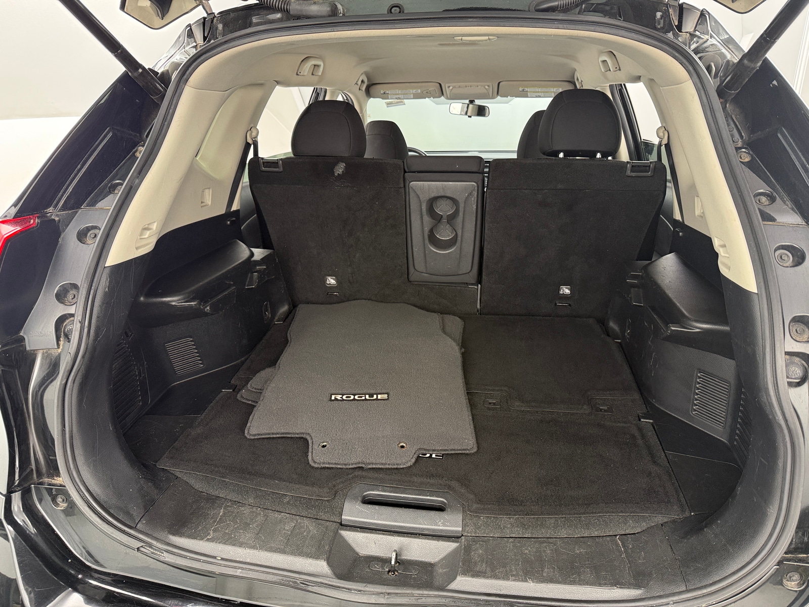 Thumbnail: 2017 Nissan Rogue - 7