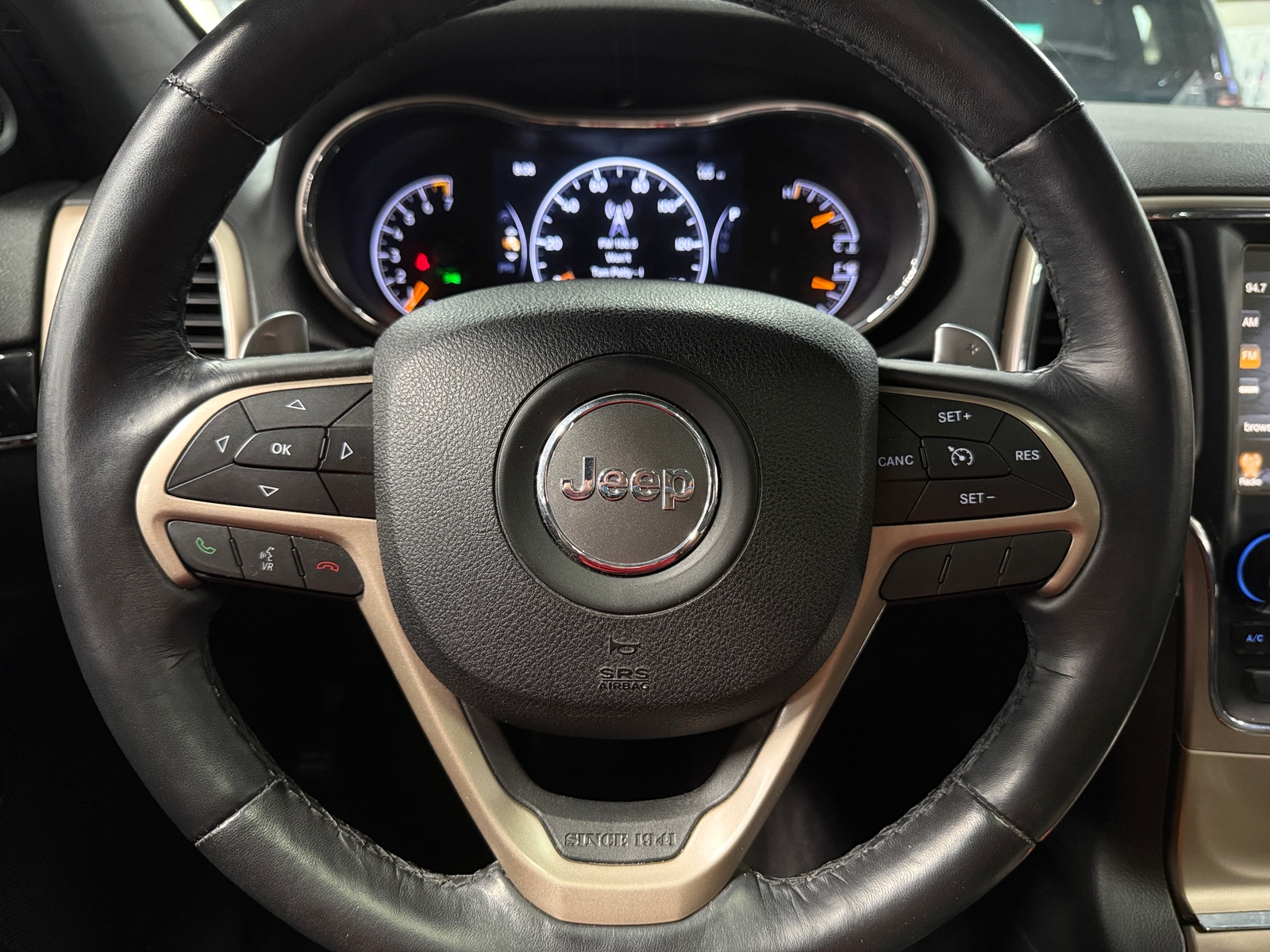 Thumbnail: 2016 Jeep Grand Cherokee - 4