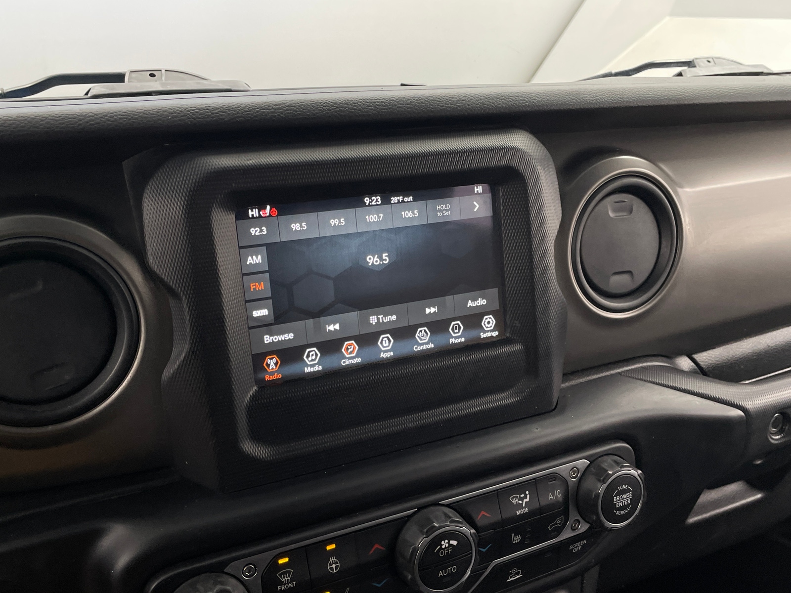 Thumbnail: 2022 Jeep Wrangler - 4