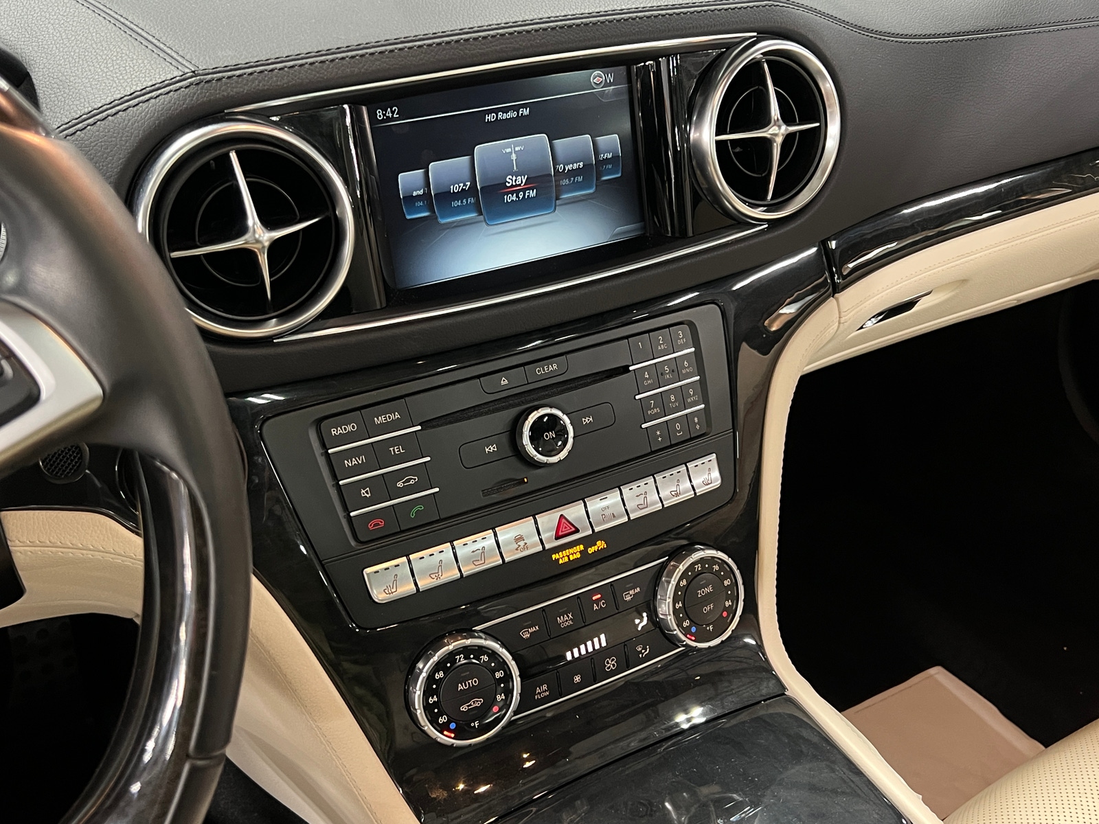 Thumbnail: 2019 Mercedes-Benz SL-Class - 3