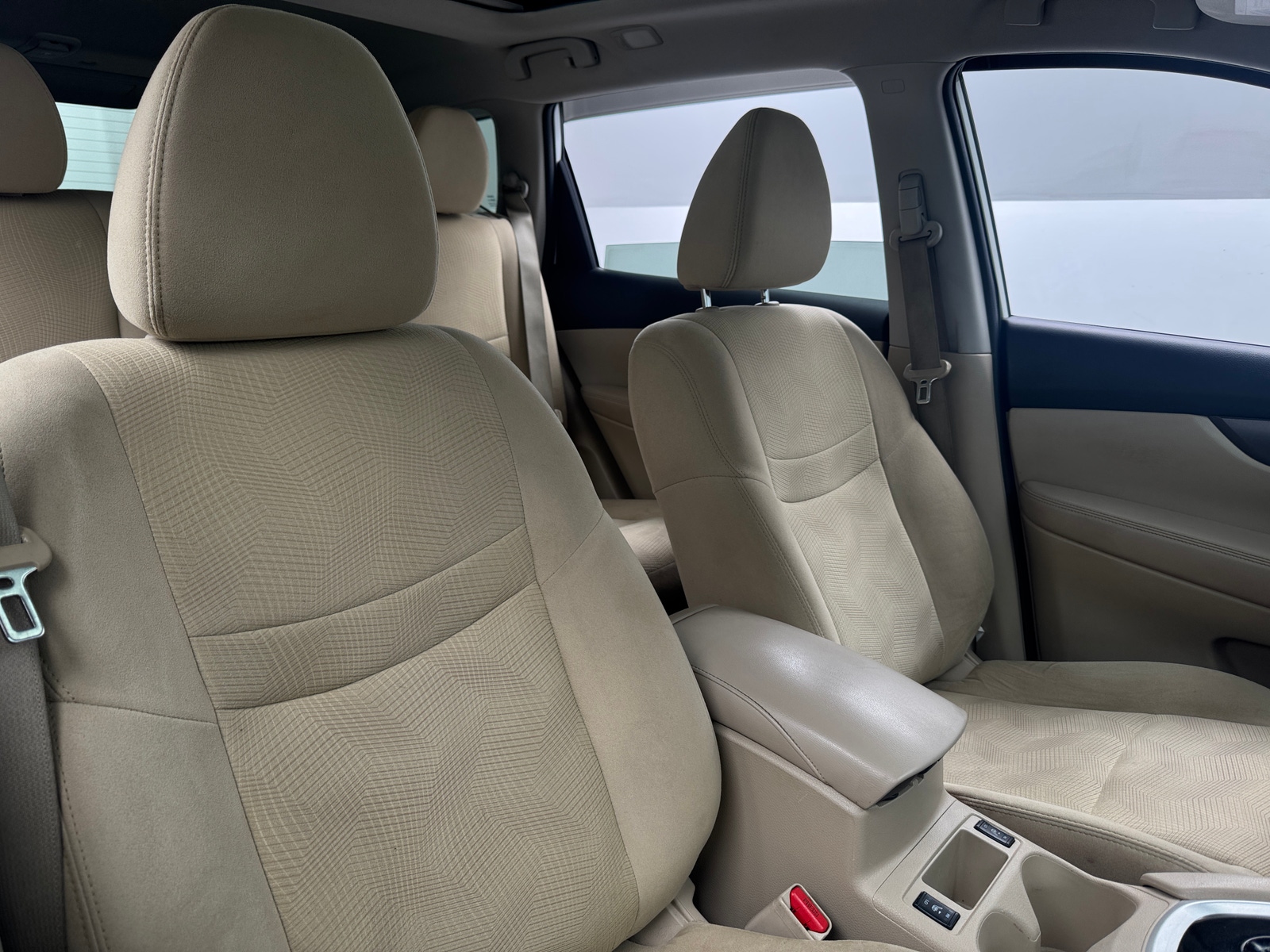 Thumbnail: 2016 Nissan Rogue - 2