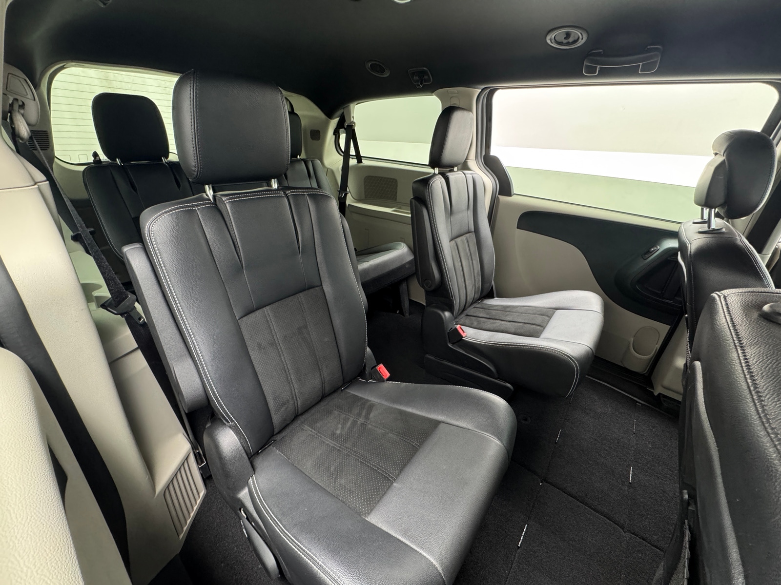 Thumbnail: 2014 Dodge Grand Caravan - 6