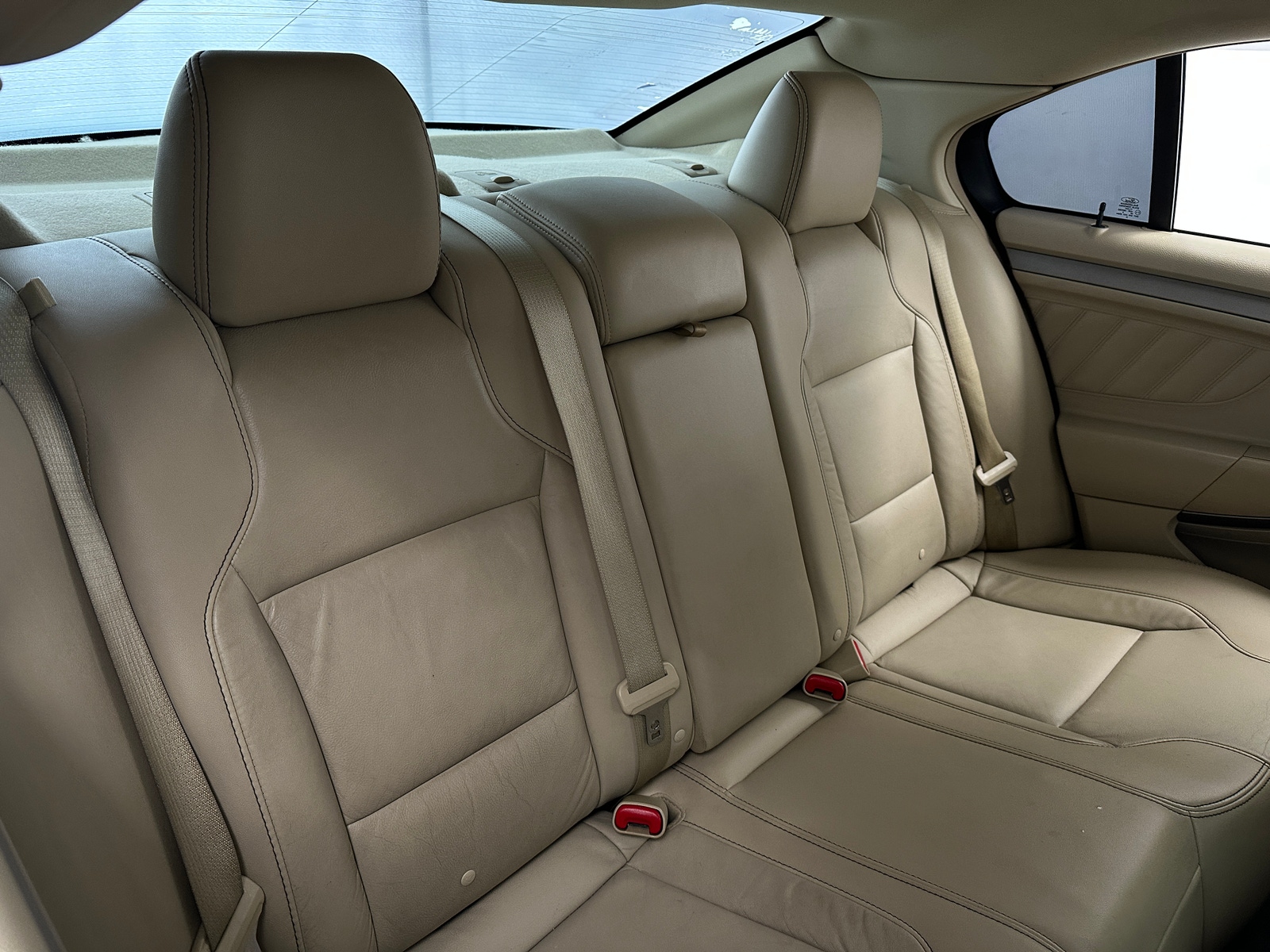 Thumbnail: 2016 Ford Taurus - 5