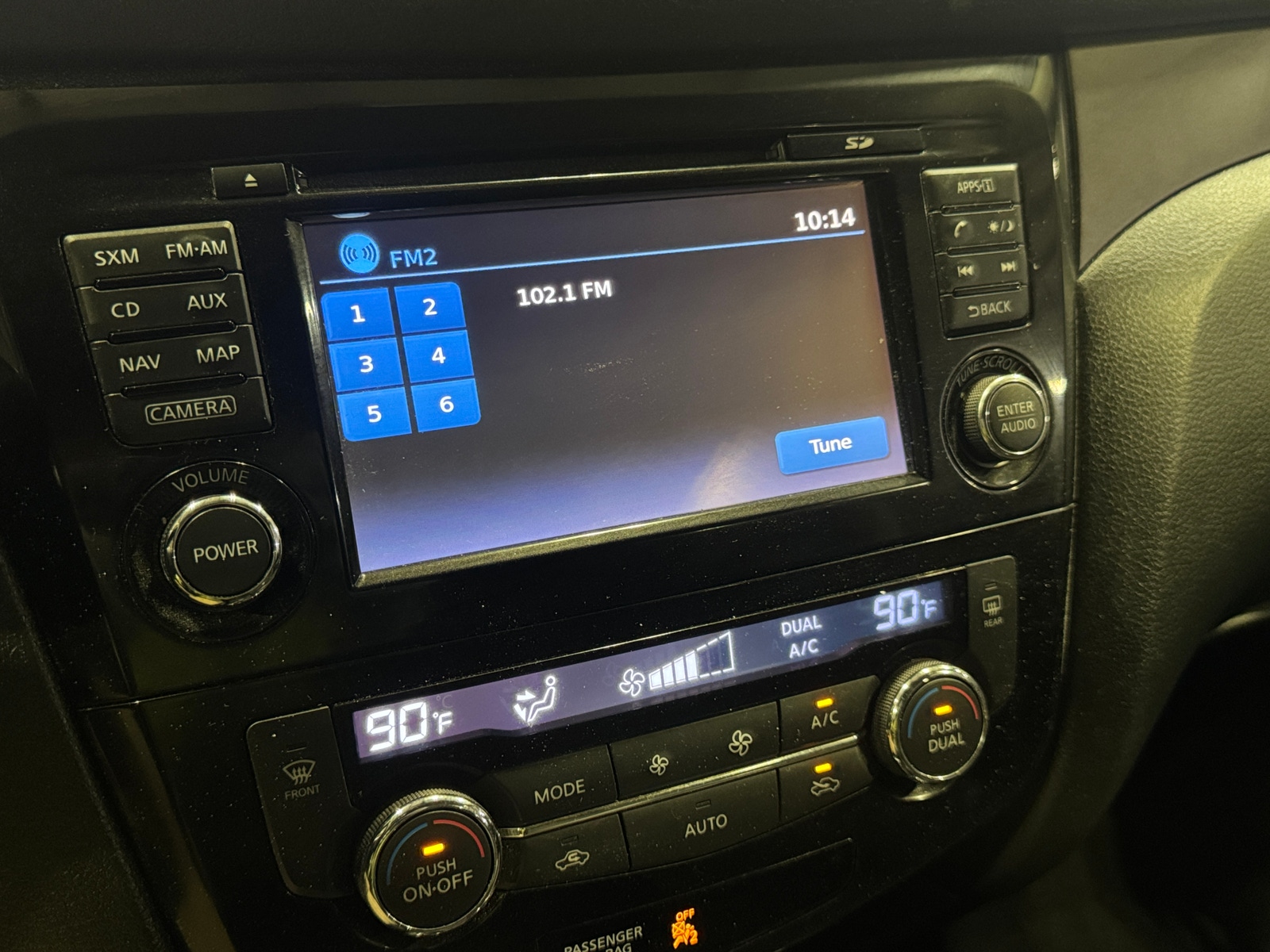 Thumbnail: 2016 Nissan Rogue - 4