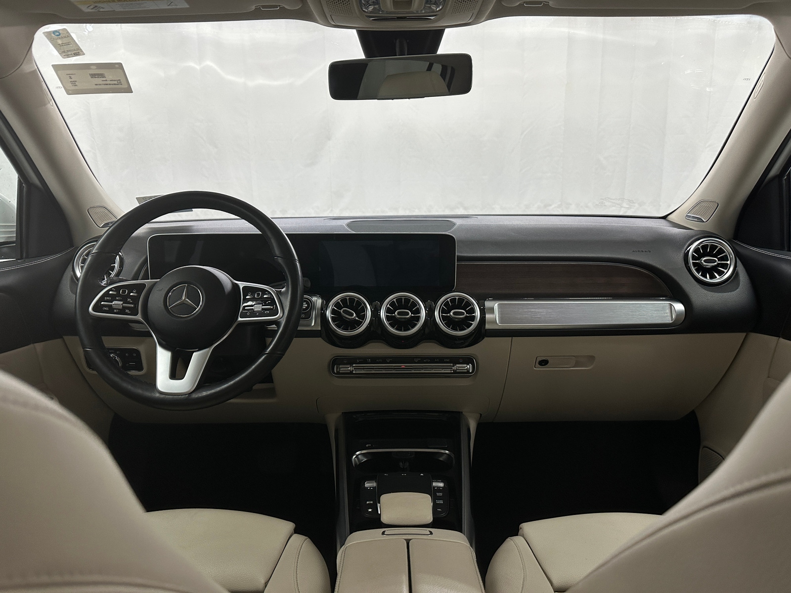 Thumbnail: 2021 Mercedes-Benz GLB - 2