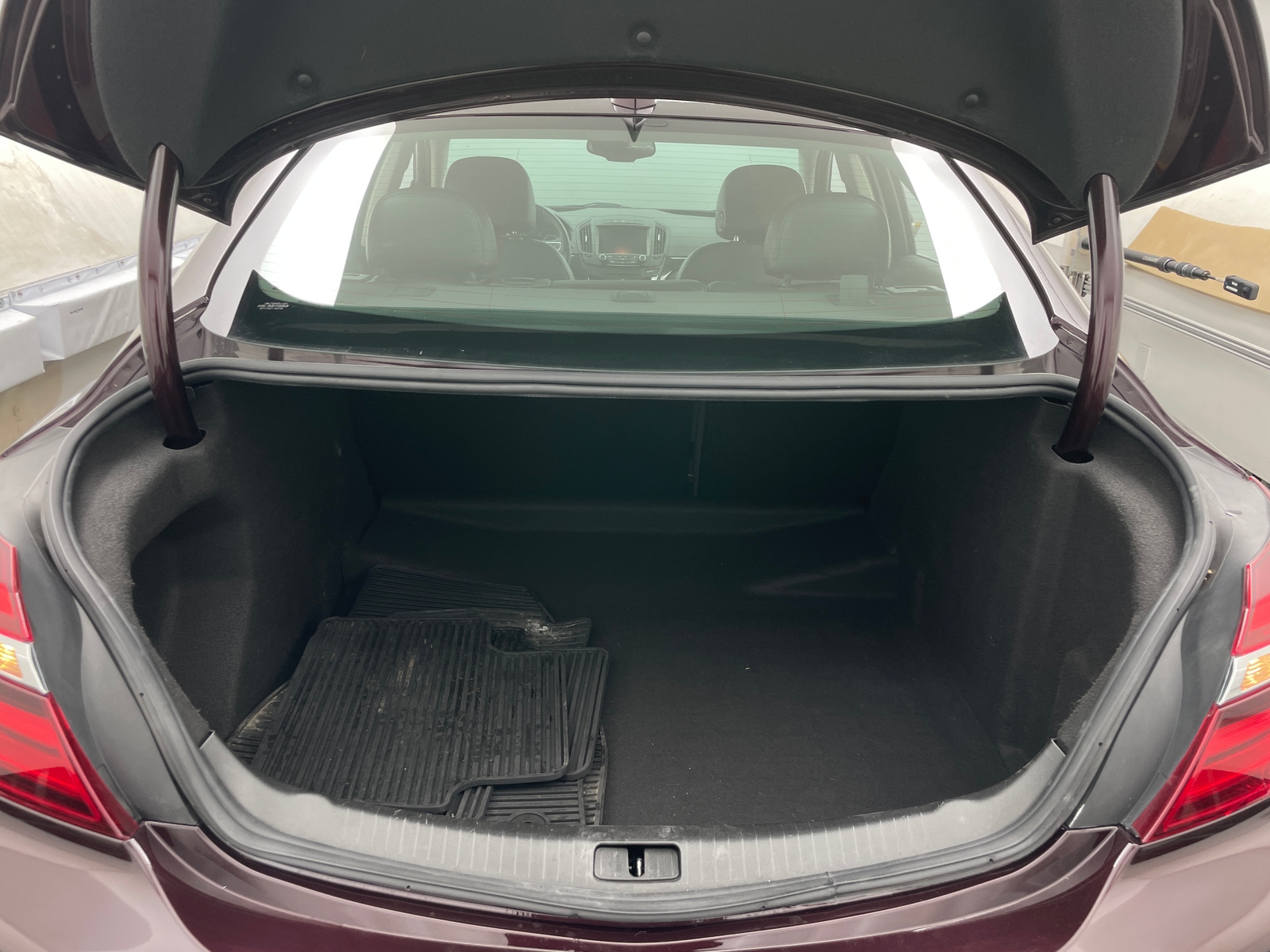 Thumbnail: 2017 Buick Regal - 6