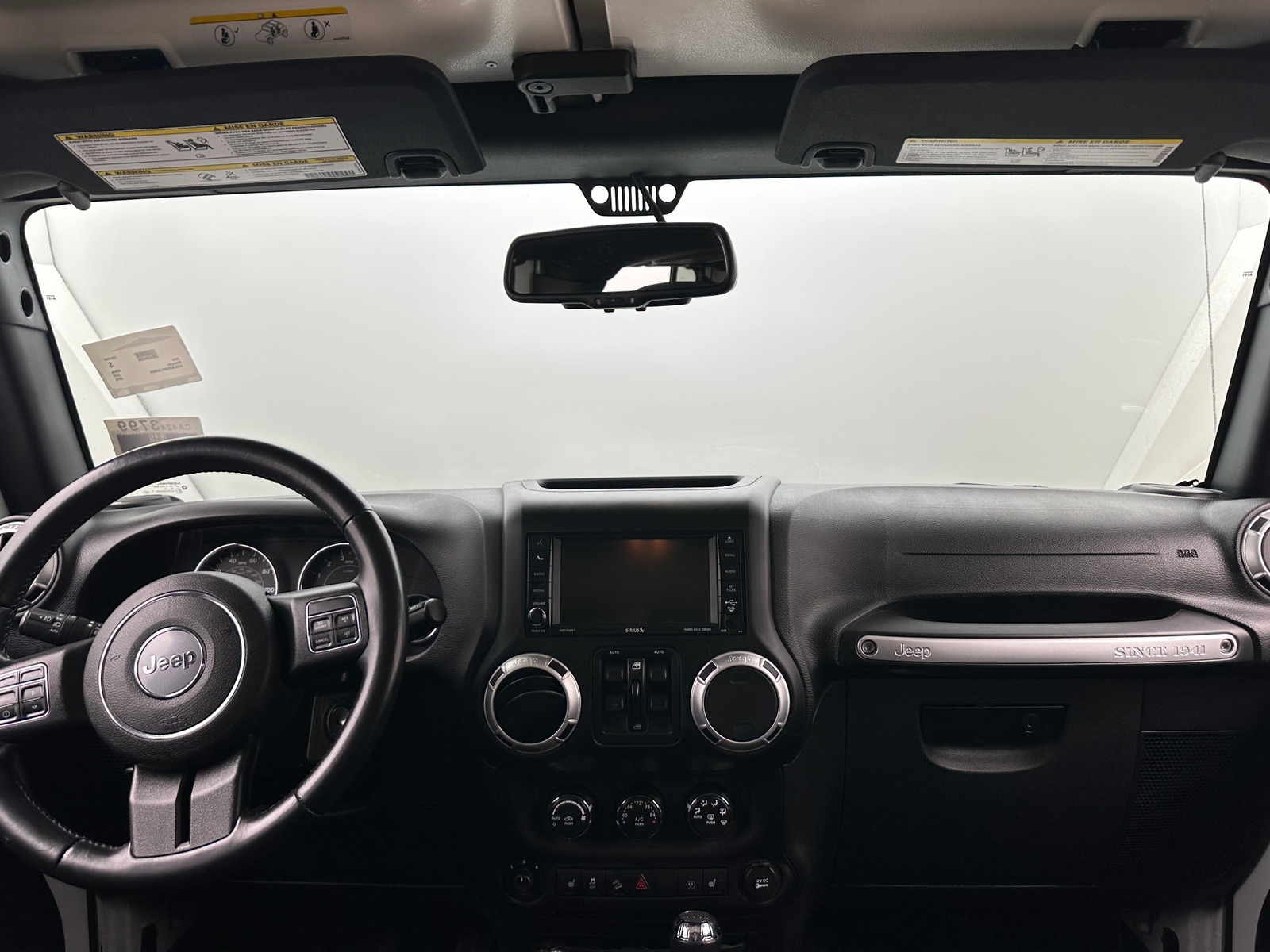 Thumbnail: 2015 Jeep Wrangler - 3