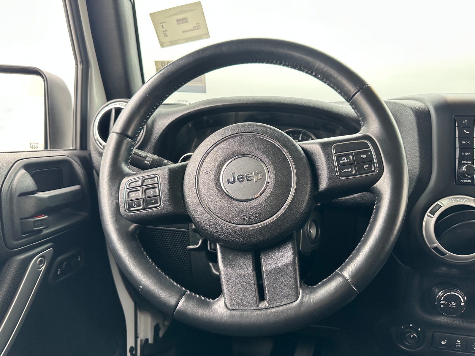 Thumbnail: 2015 Jeep Wrangler - 5