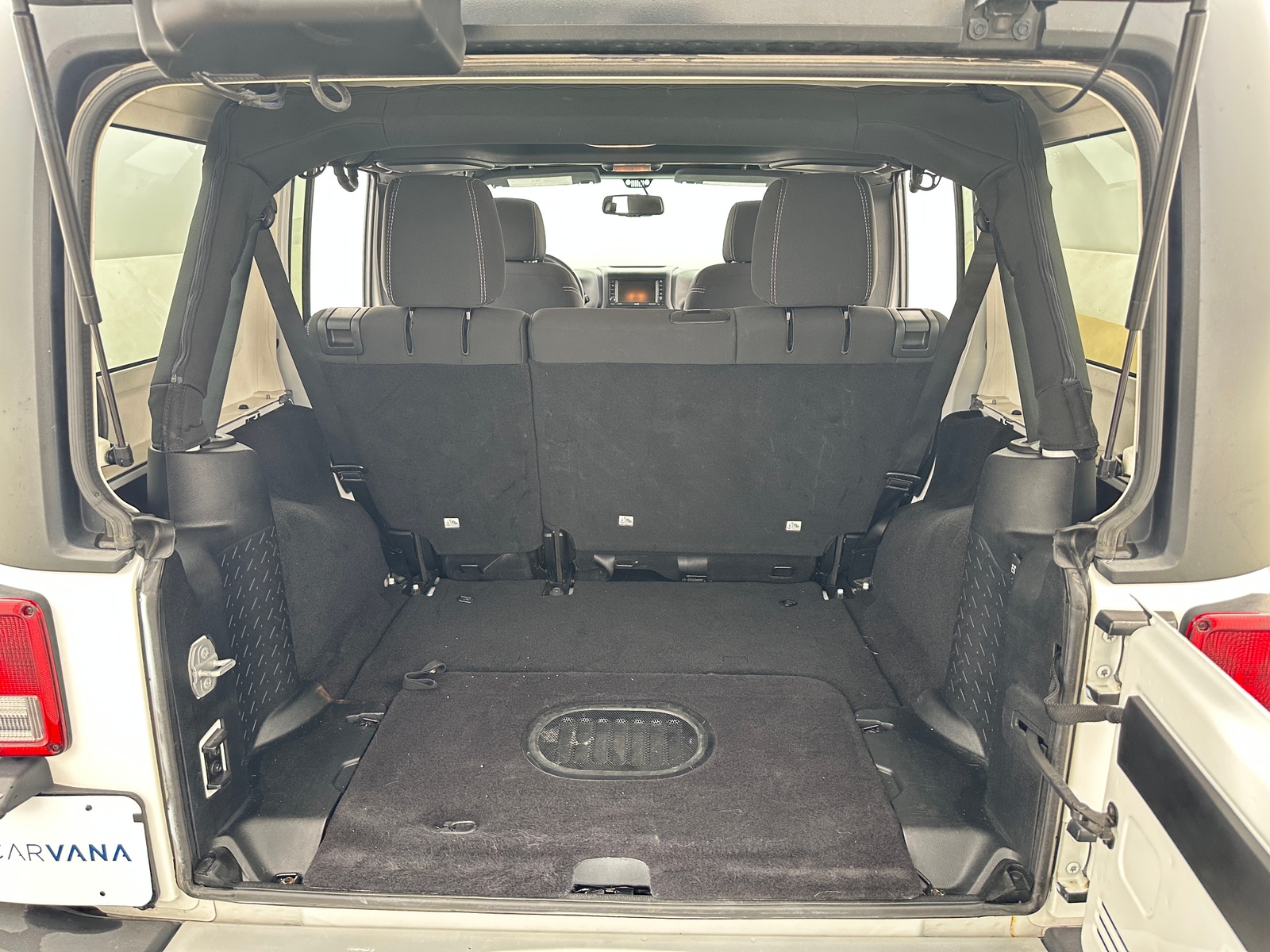 Thumbnail: 2015 Jeep Wrangler - 7