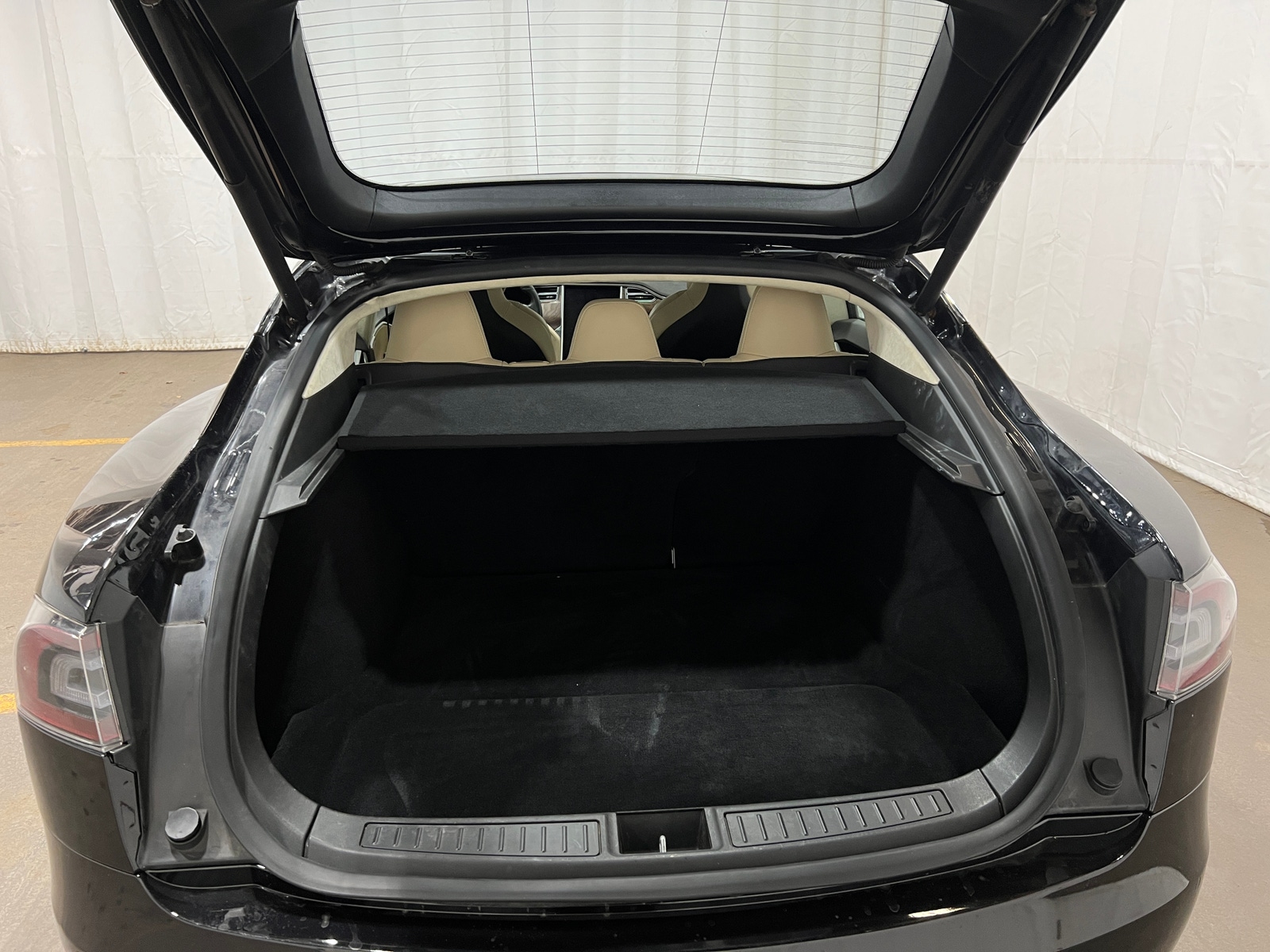 Thumbnail: 2017 Tesla Model S - 6