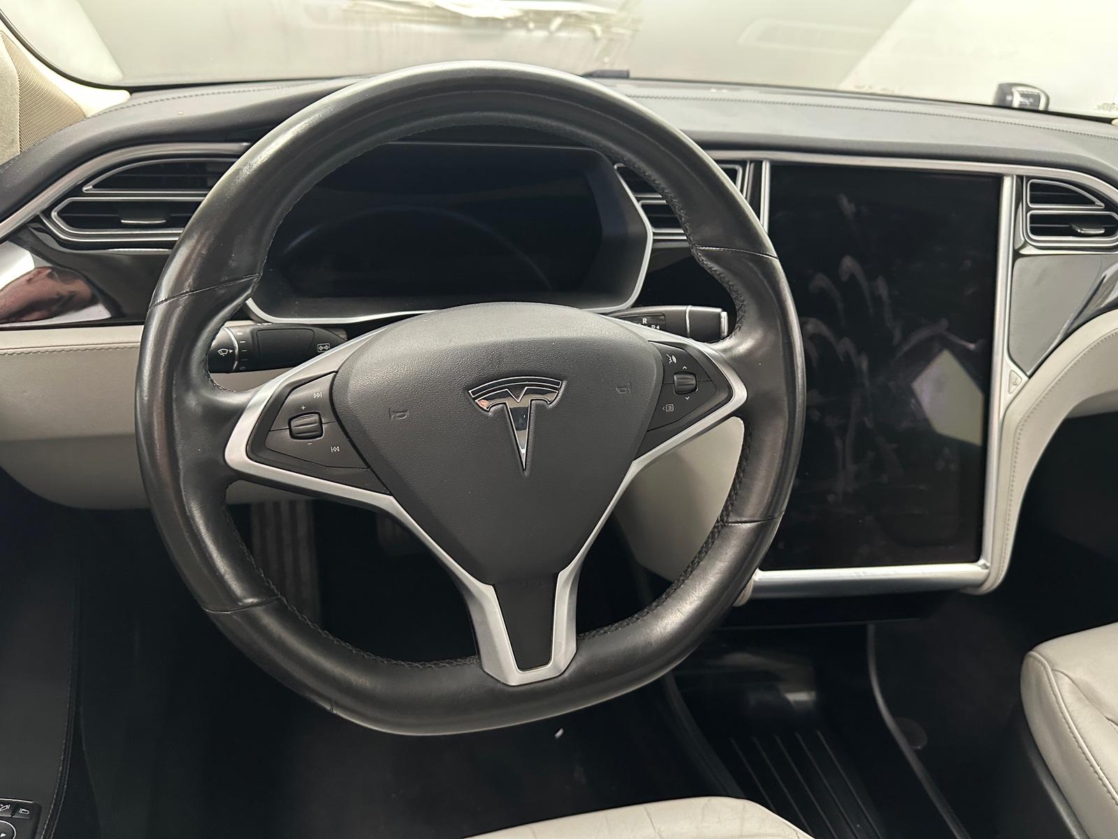 Thumbnail: 2016 Tesla Model S - 4