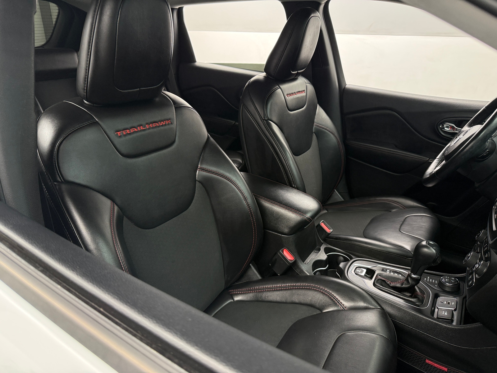 Thumbnail: 2019 Jeep Cherokee - 2