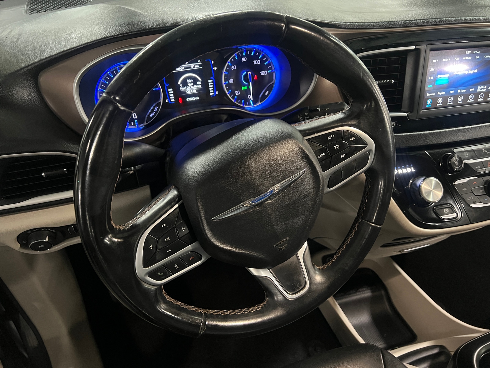 Thumbnail: 2018 Chrysler Pacifica - 4