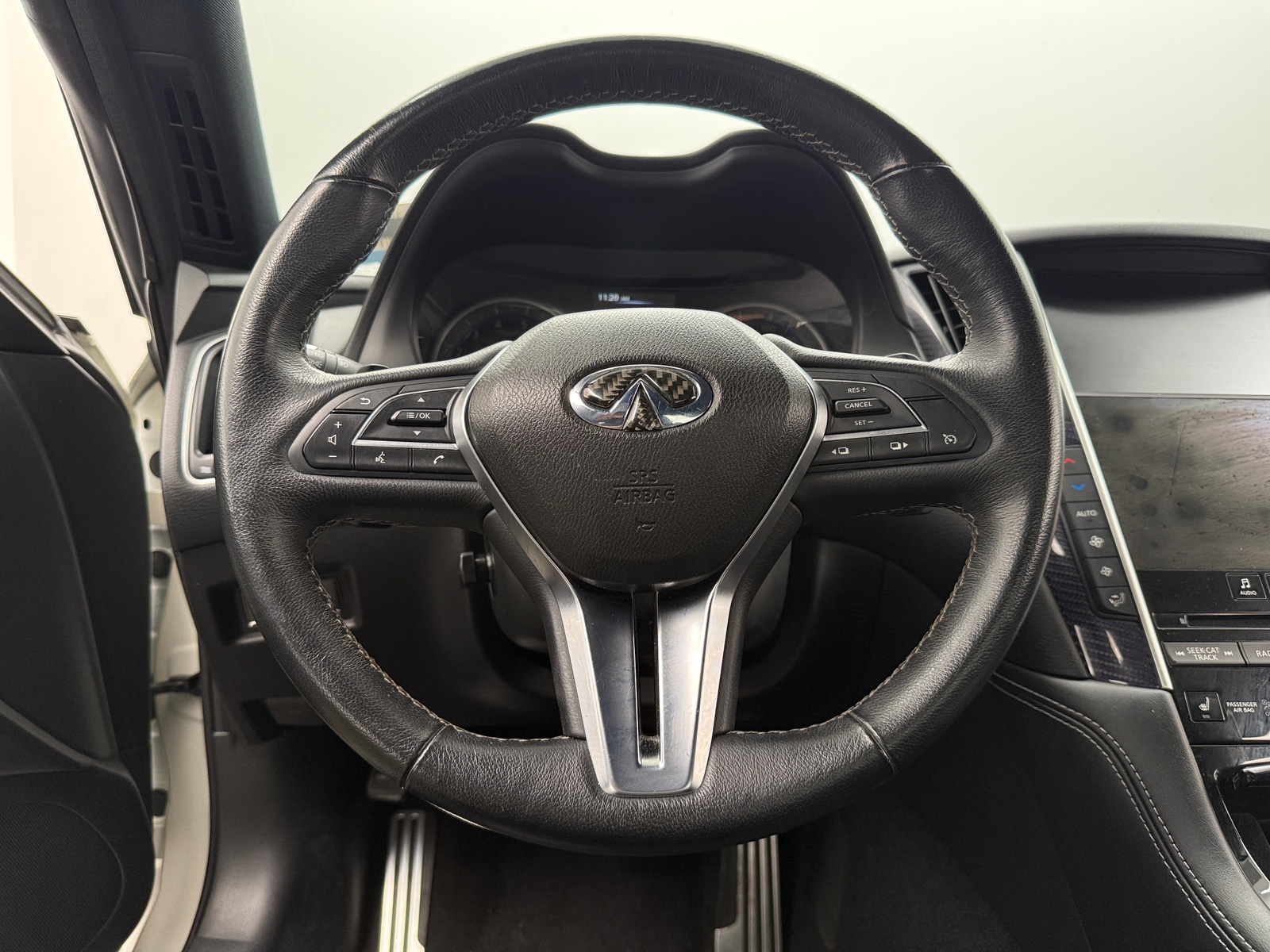 Thumbnail: 2017 INFINITI Q60 - 3