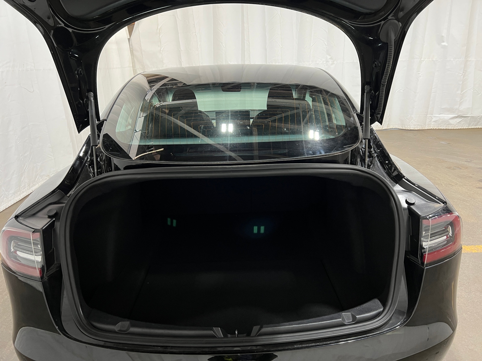 Thumbnail: 2018 Tesla Model 3 - 6