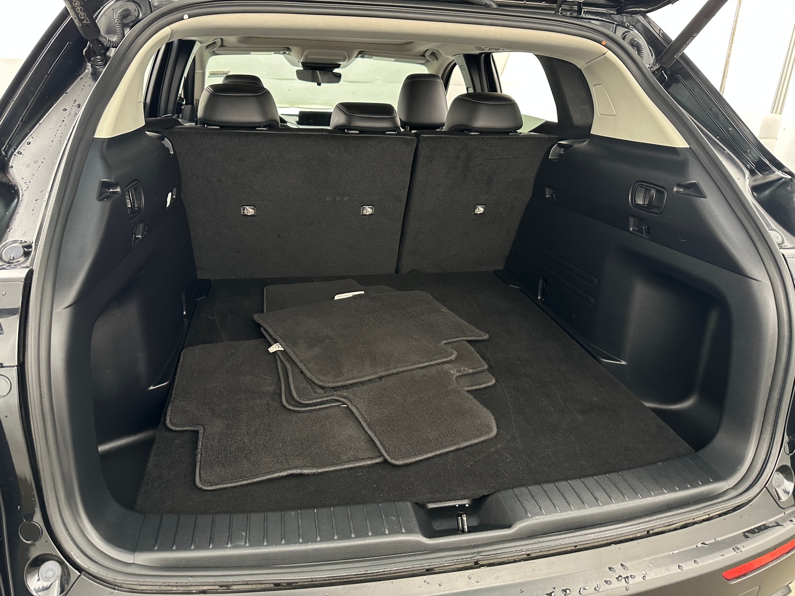 Thumbnail: 2025 Mazda CX-50 - 6