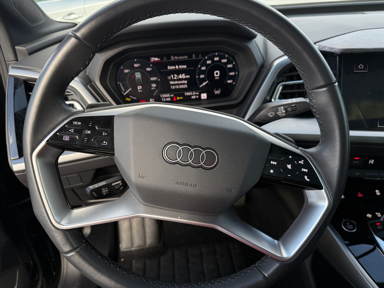 Thumbnail: 2025 Audi Q4 e-tron - 4