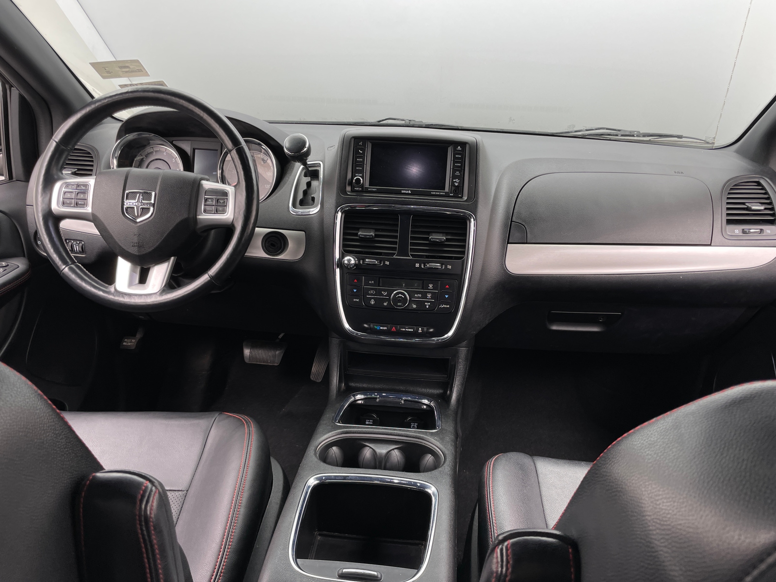 Thumbnail: 2017 Dodge Grand Caravan - 2