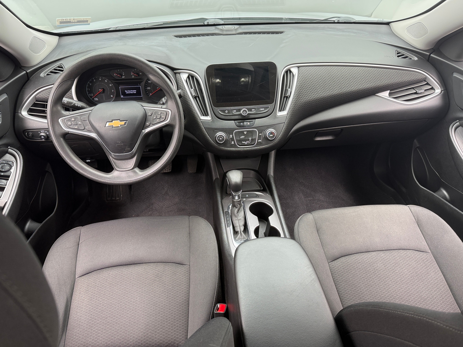 Thumbnail: 2022 Chevrolet Malibu - 3