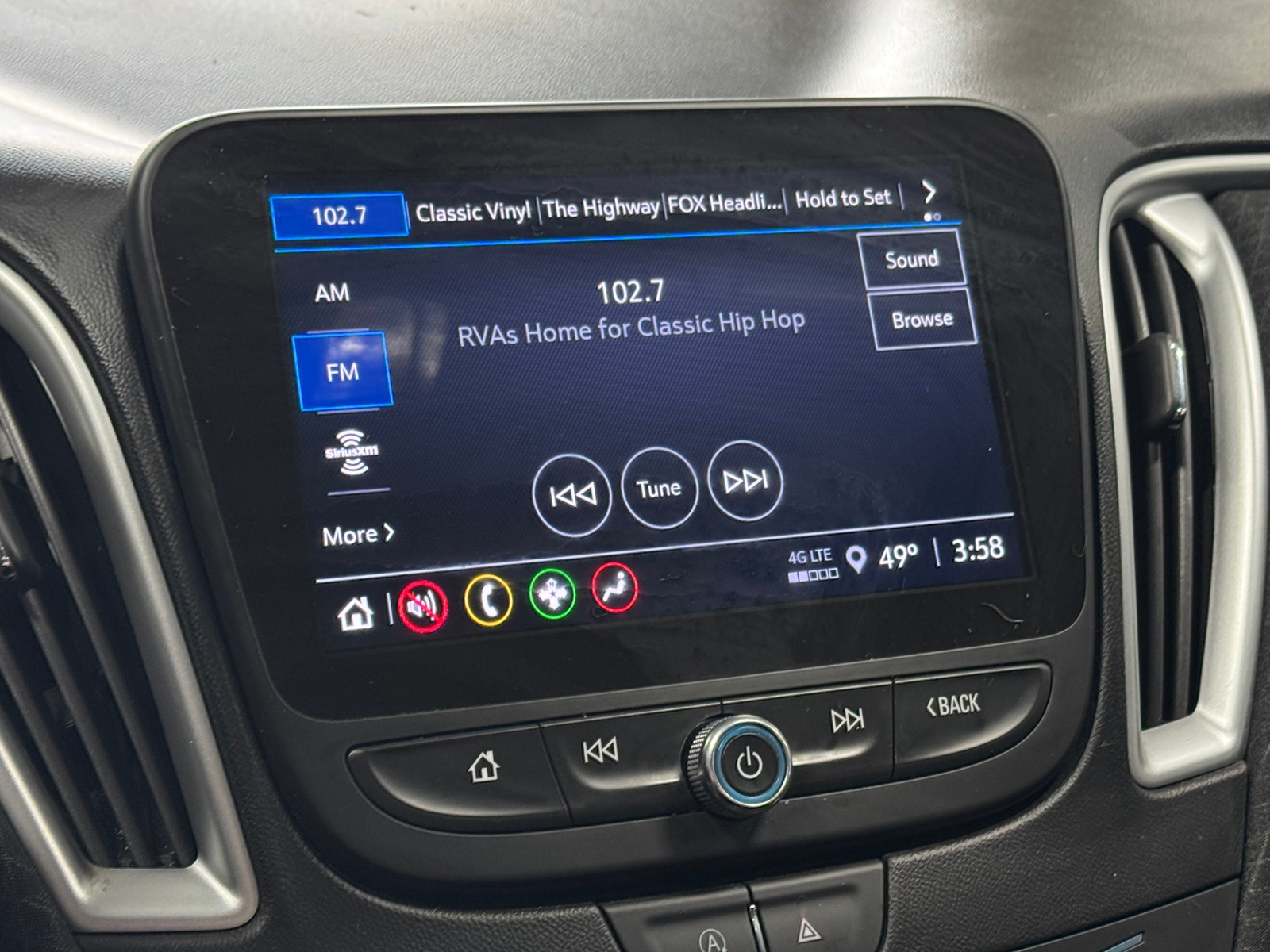 Thumbnail: 2024 Chevrolet Malibu - 4