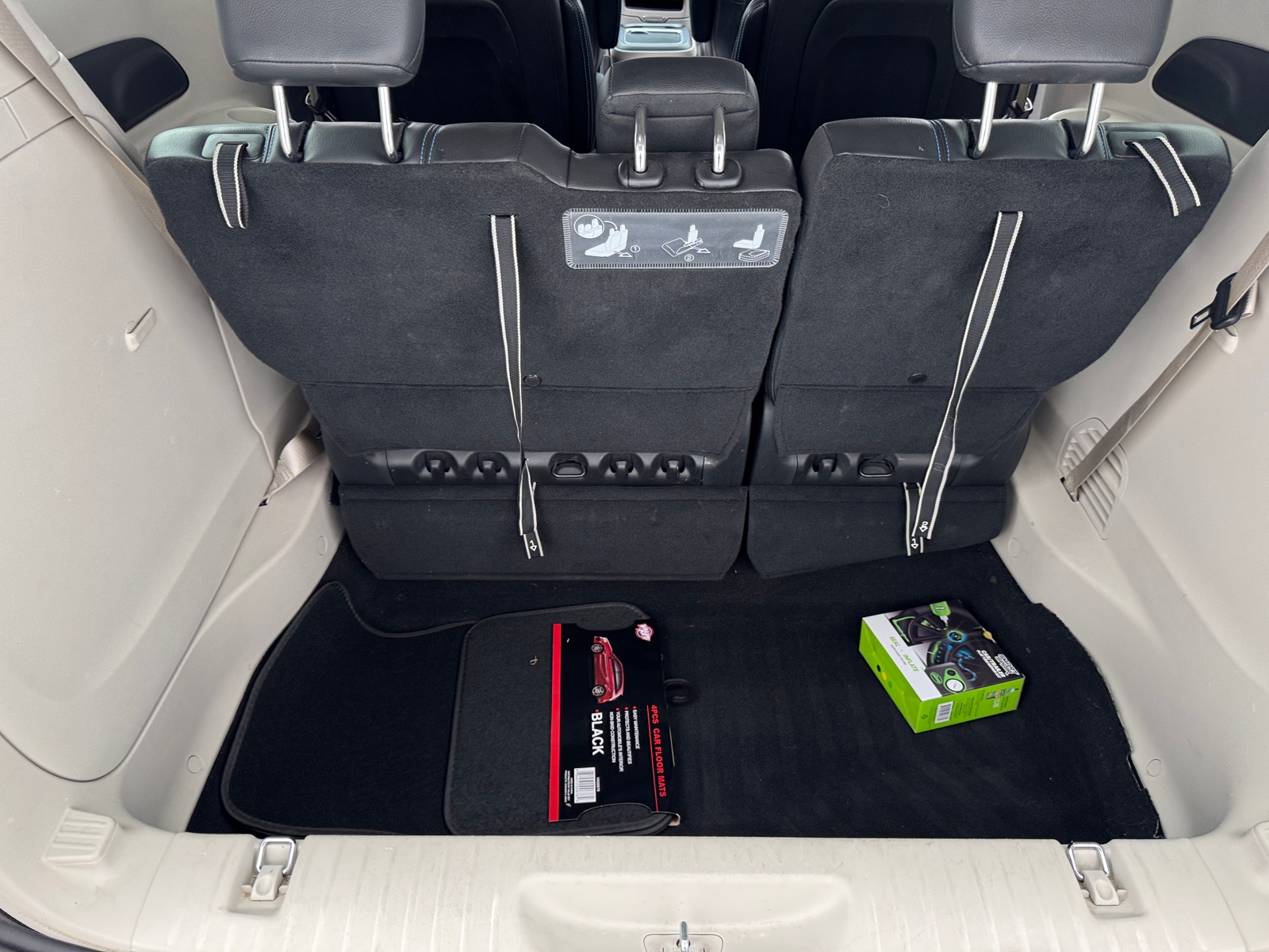 Thumbnail: 2021 Chrysler Pacifica - 6