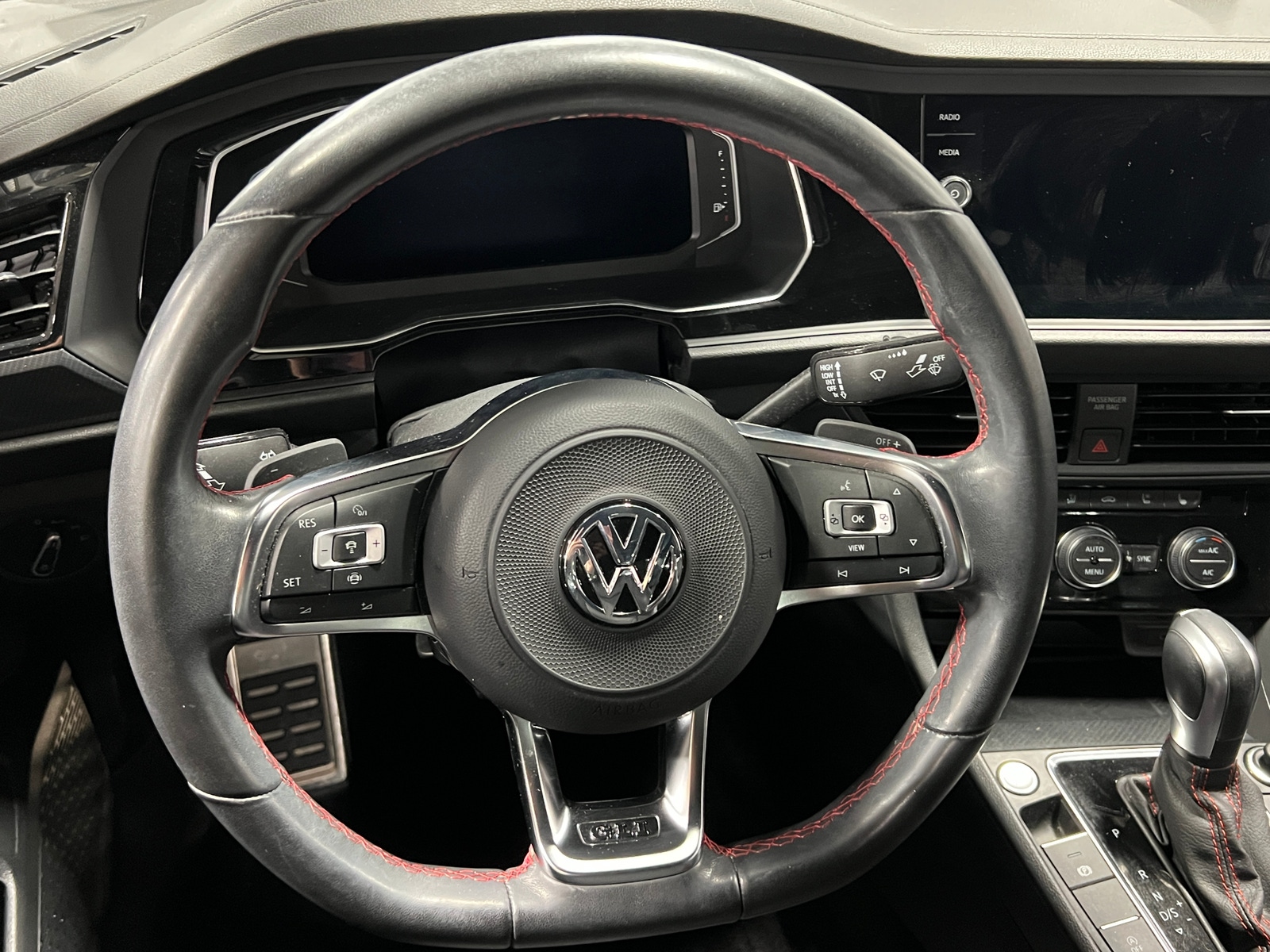 Thumbnail: 2021 Volkswagen Jetta - 5