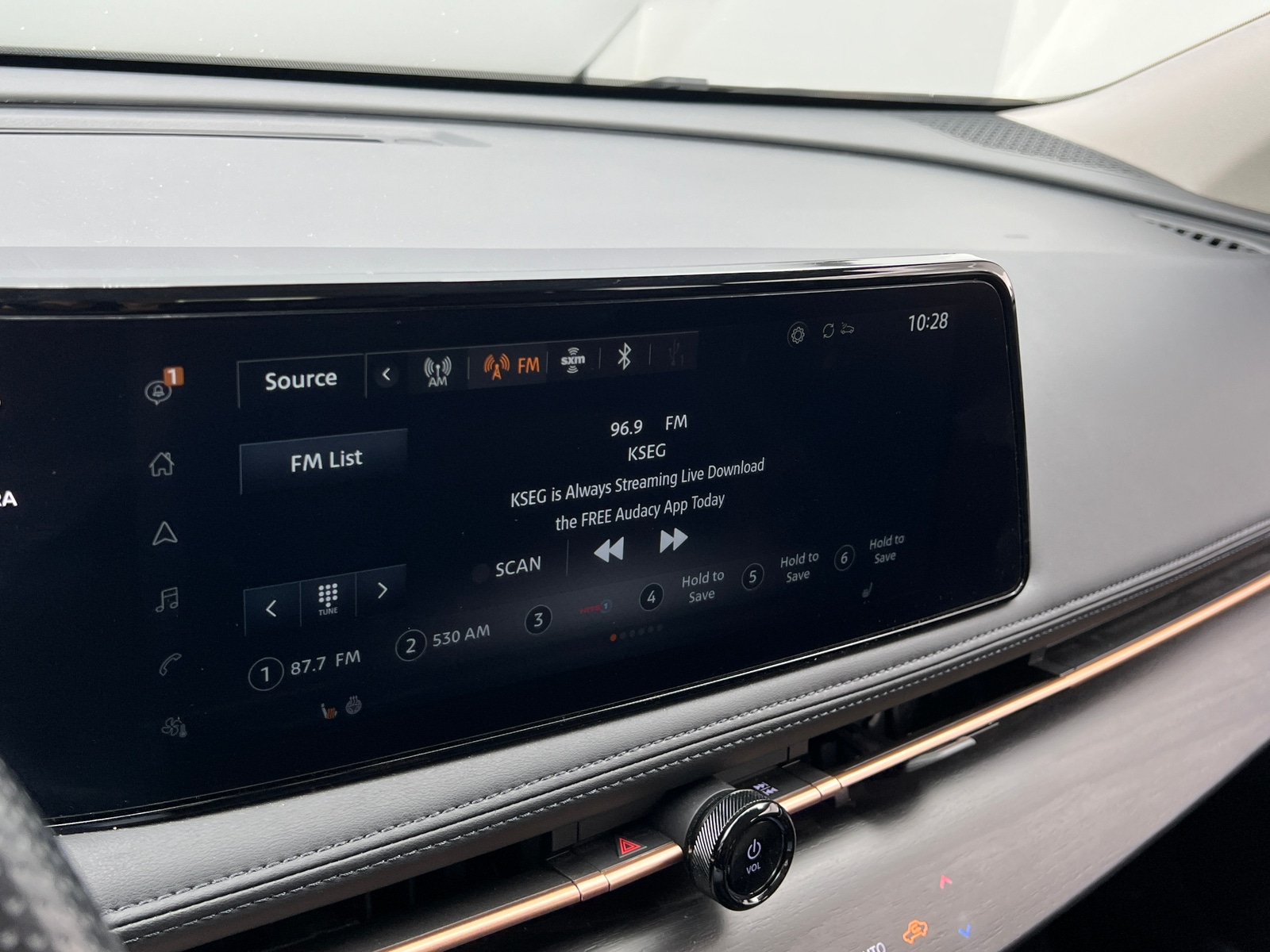 Thumbnail: 2024 Nissan Ariya - 3