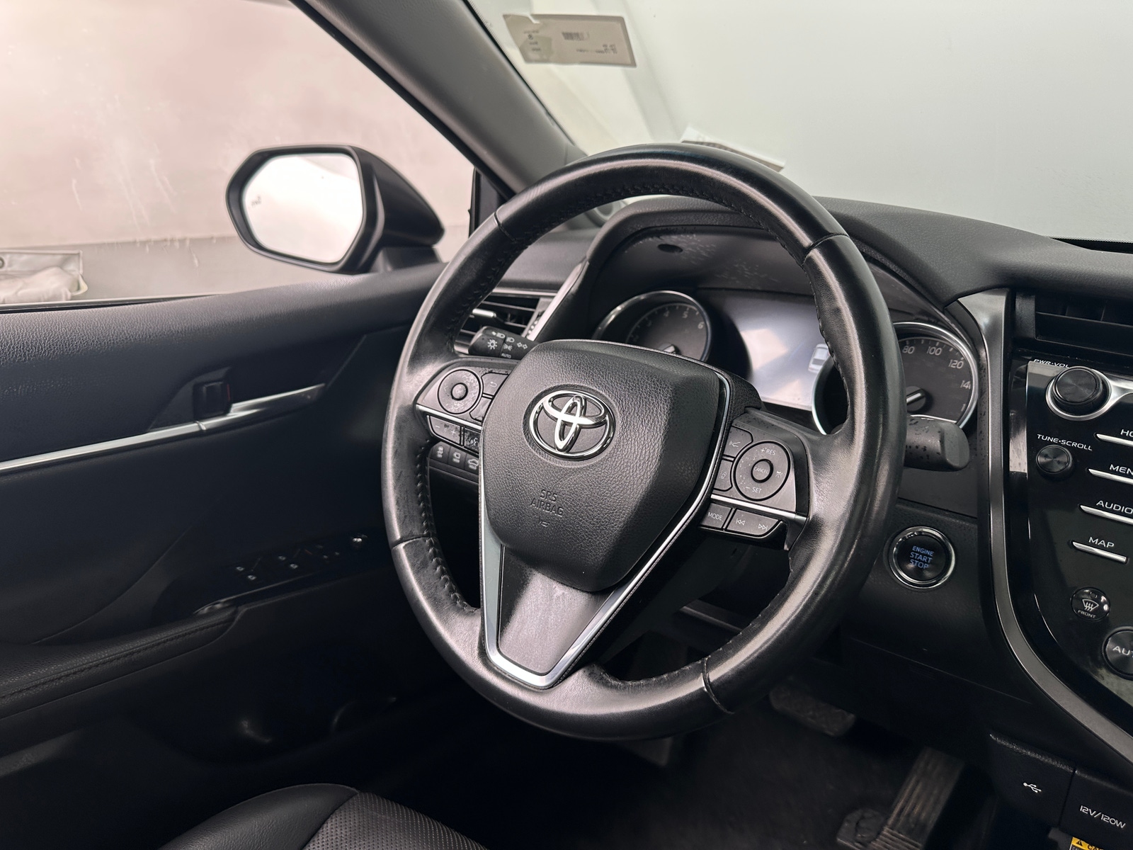 Thumbnail: 2020 Toyota Camry - 4