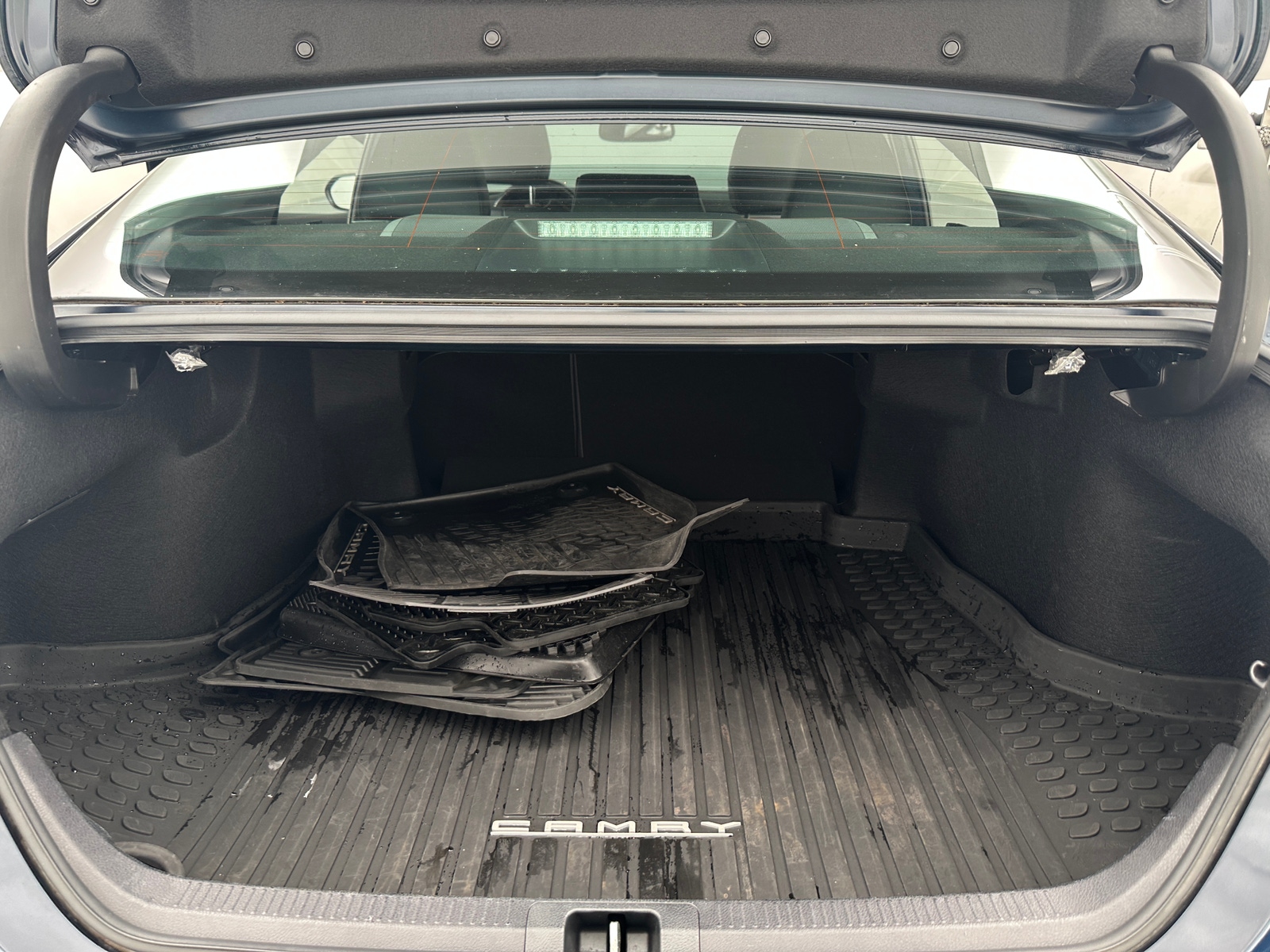 Thumbnail: 2020 Toyota Camry - 6