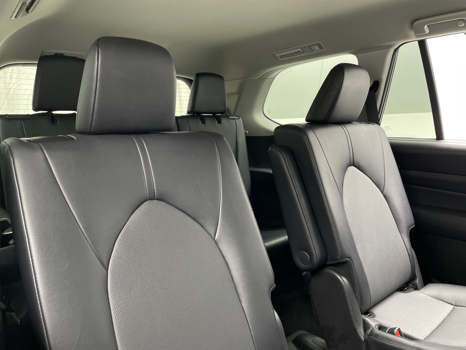 Thumbnail: 2025 Toyota Grand Highlander - 5