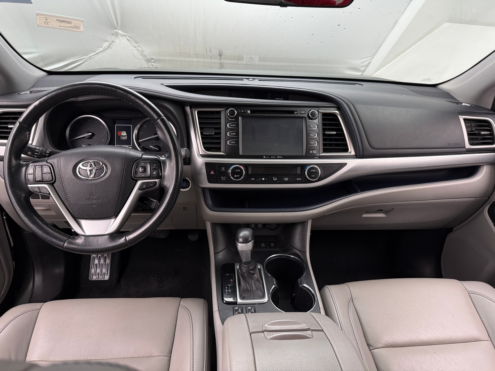 Thumbnail: 2019 Toyota Highlander - 2