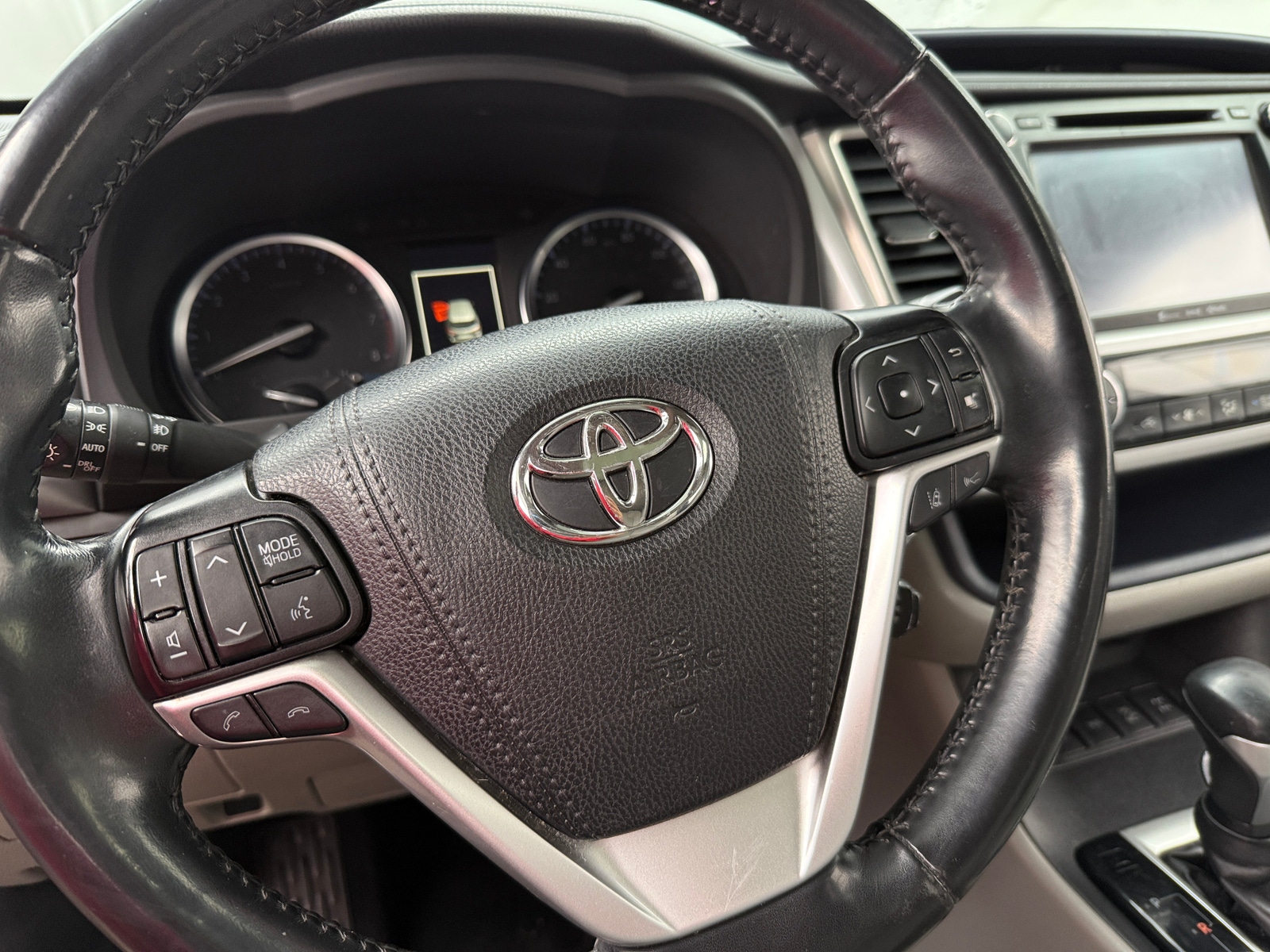 Thumbnail: 2019 Toyota Highlander - 4