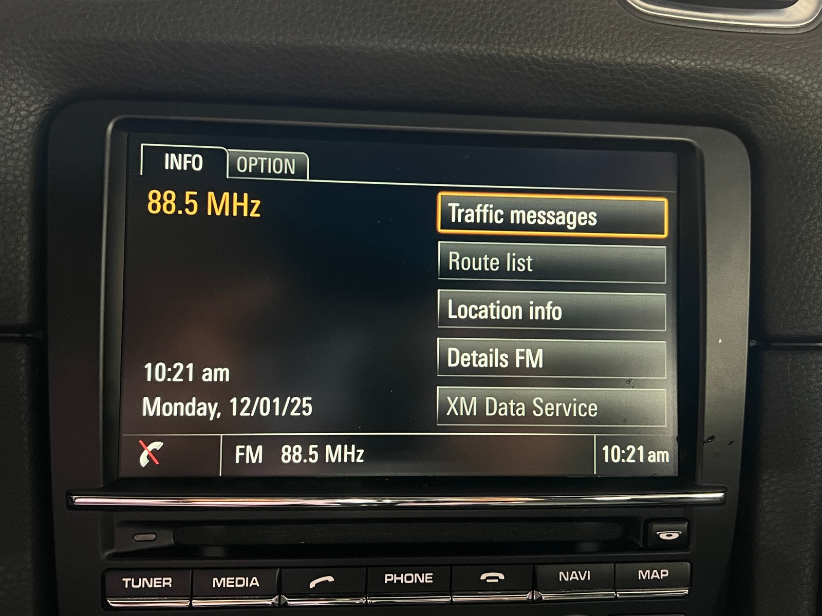 Thumbnail: 2016 Porsche Cayman - 2